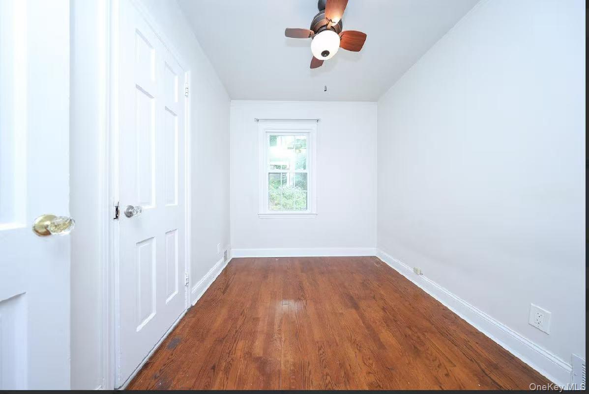 17 Pinewood Road, Manhasset, NY 11030