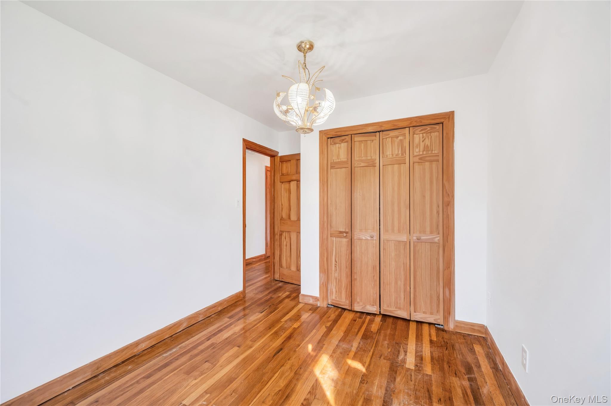 10 Winding Road, Hicksville, NY 11801