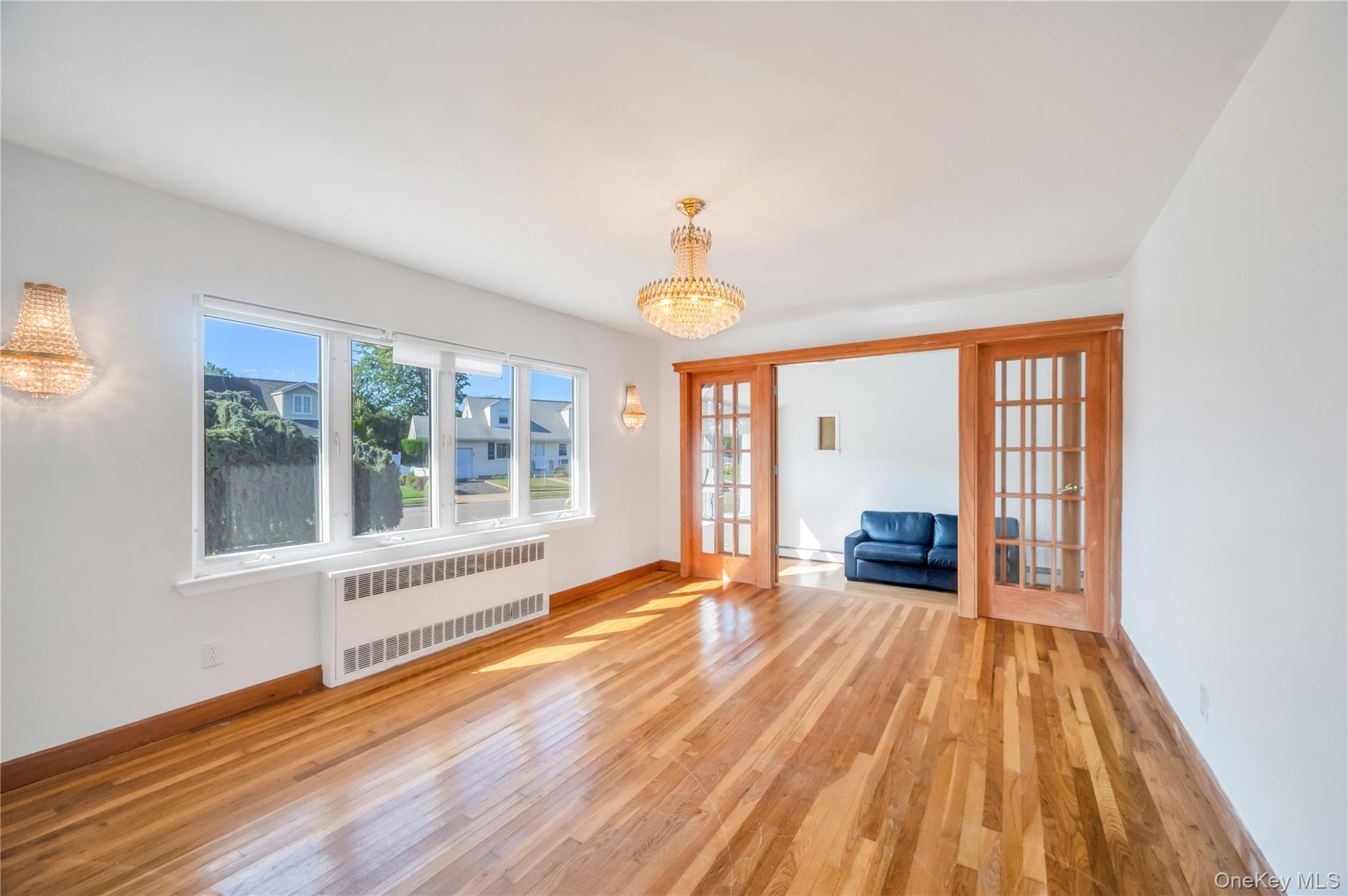 10 Winding Road, Hicksville, NY 11801