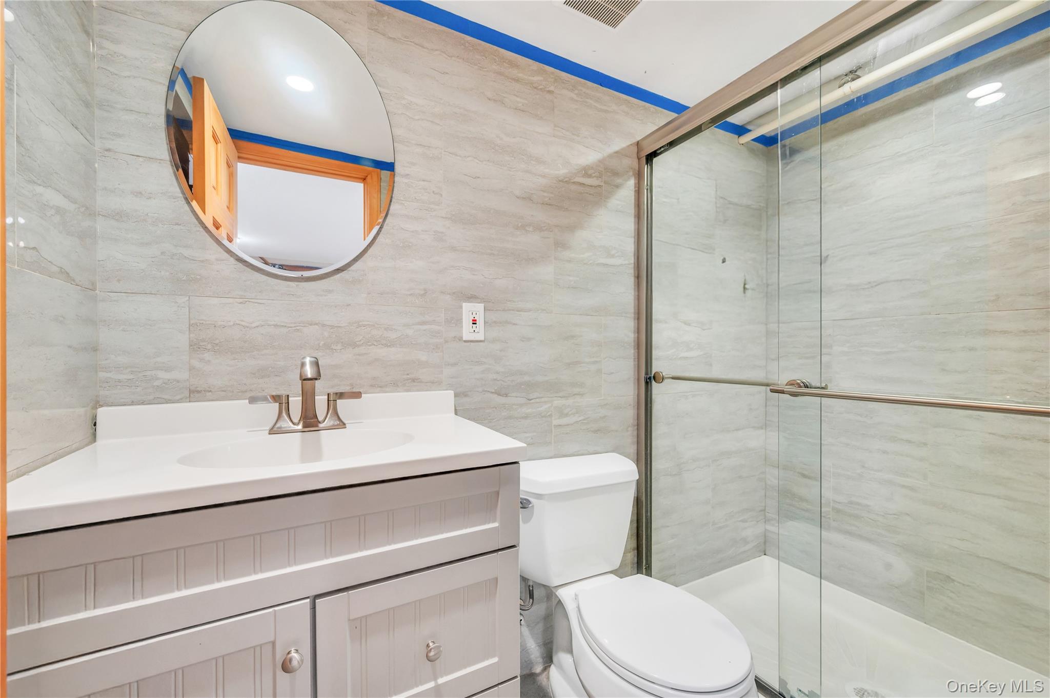 10 Winding Road, Hicksville, NY 11801