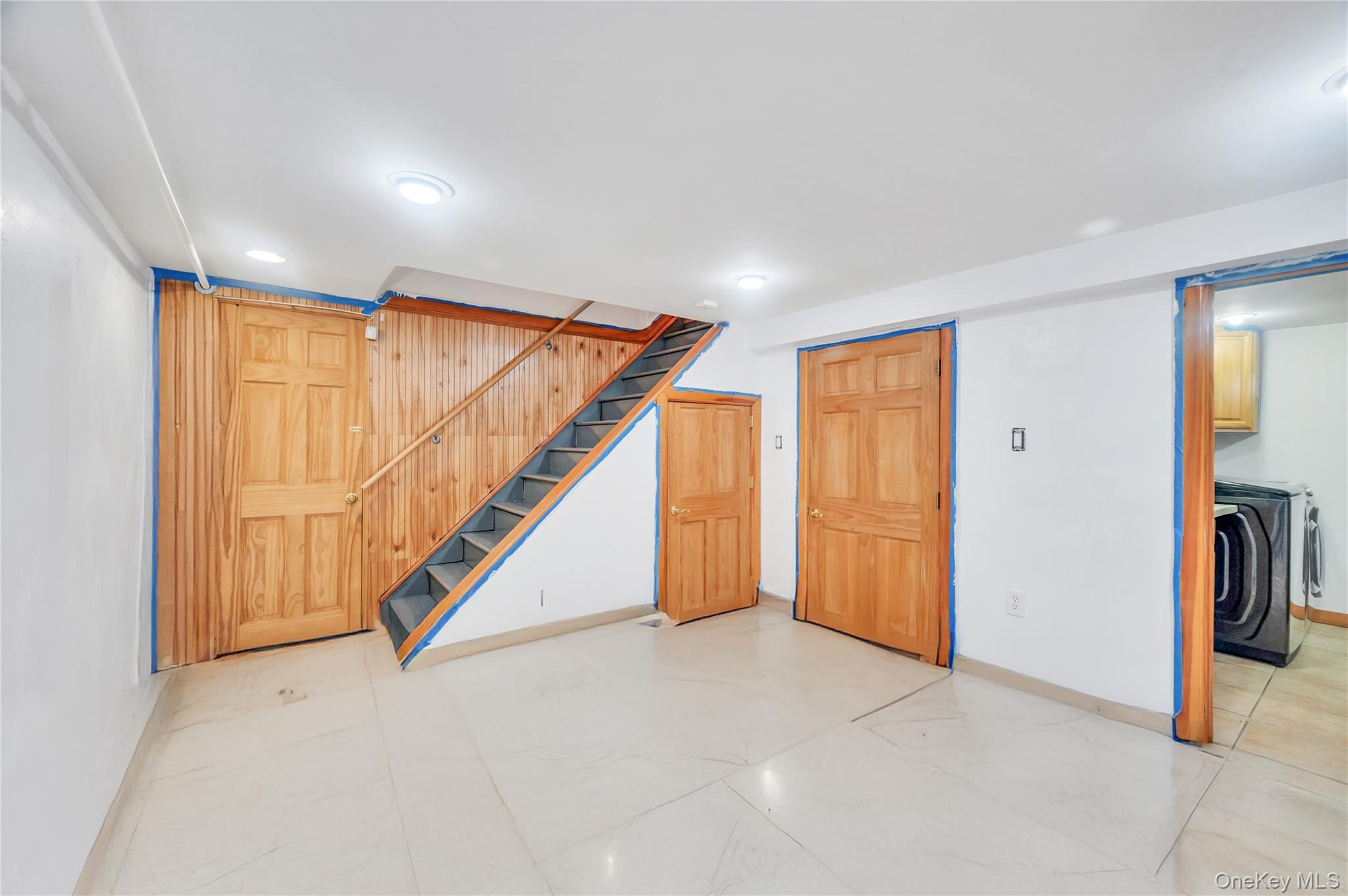 10 Winding Road, Hicksville, NY 11801