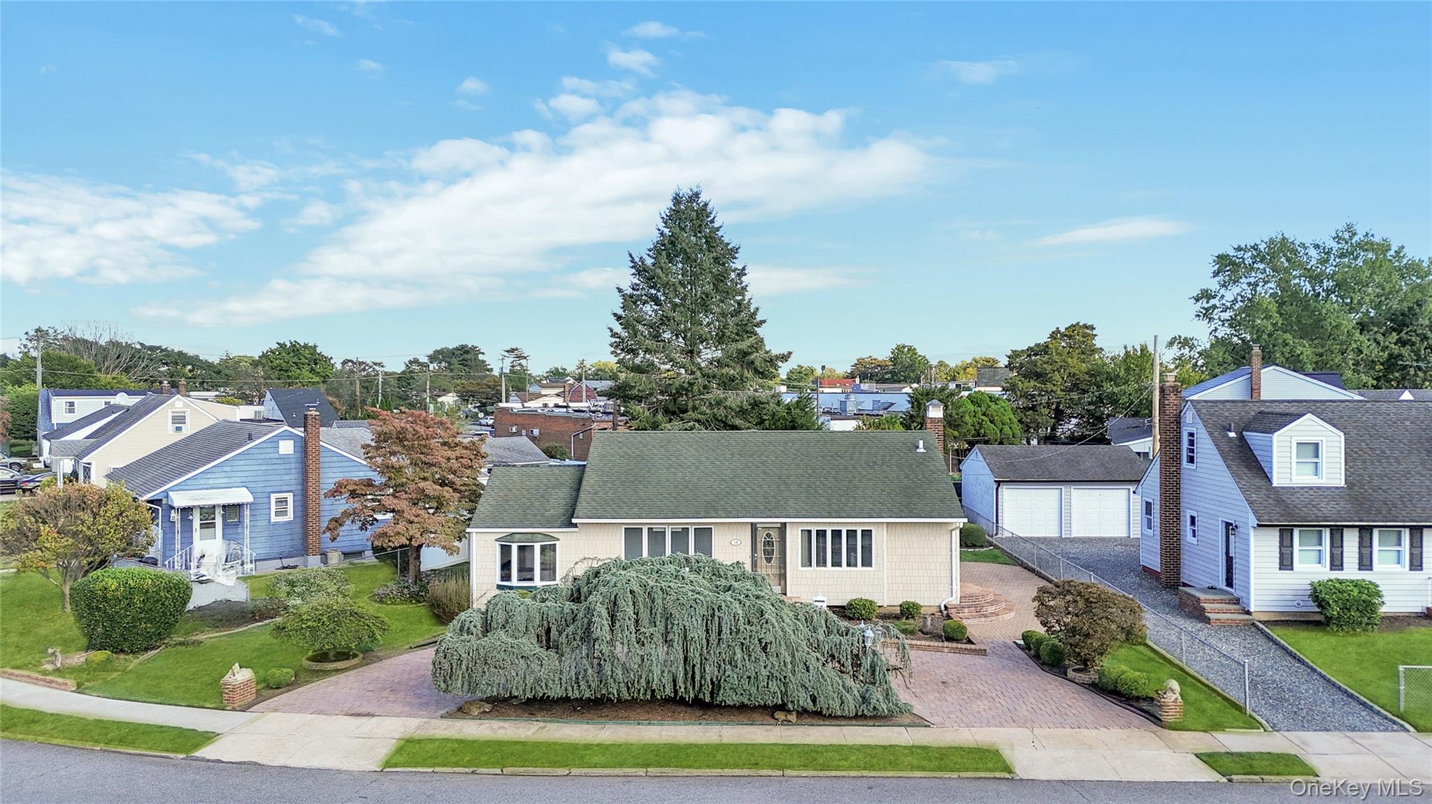 10 Winding Road, Hicksville, NY 11801