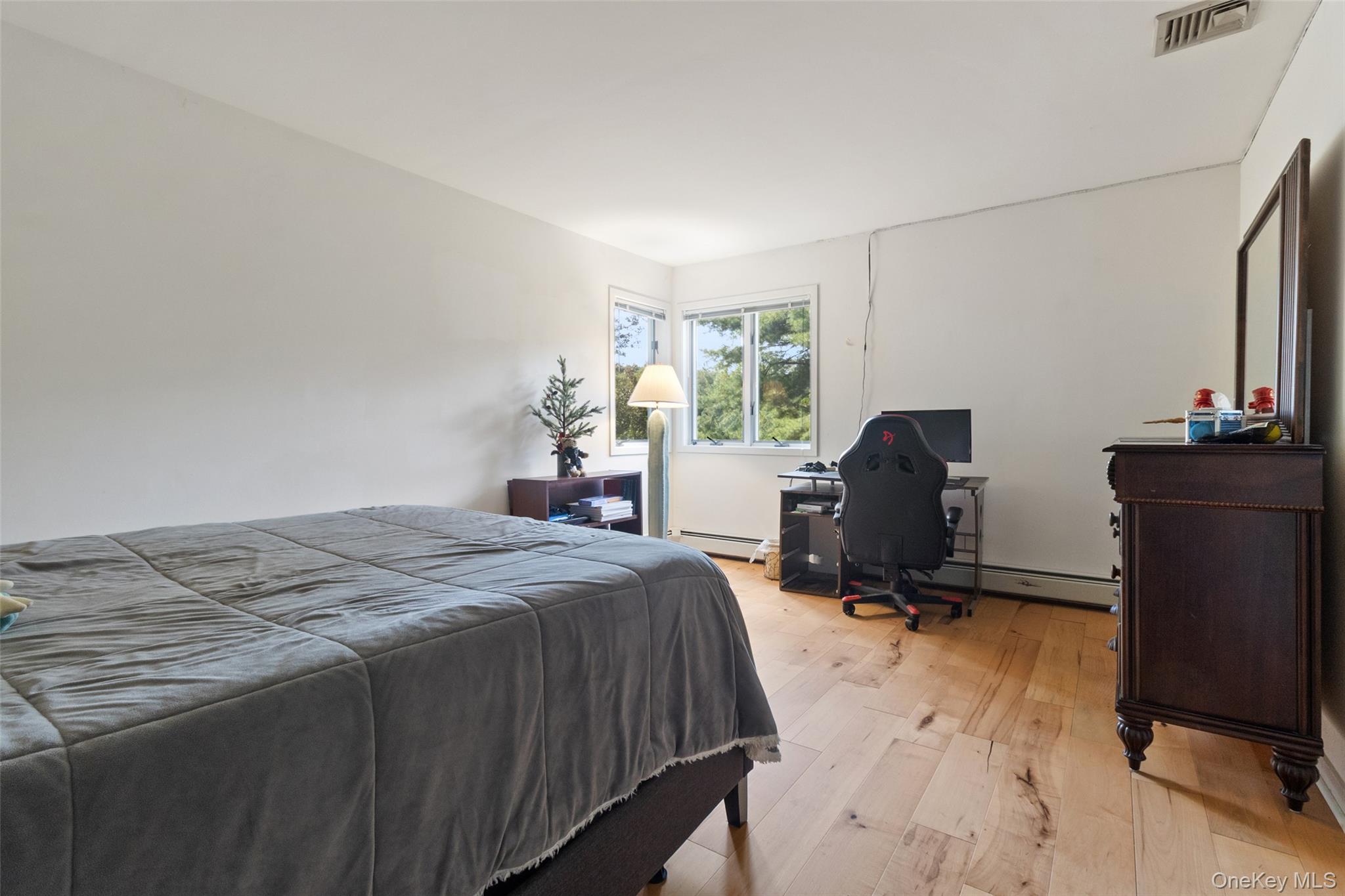 6 Greenwood Court, Briarcliff Manor, NY 10510