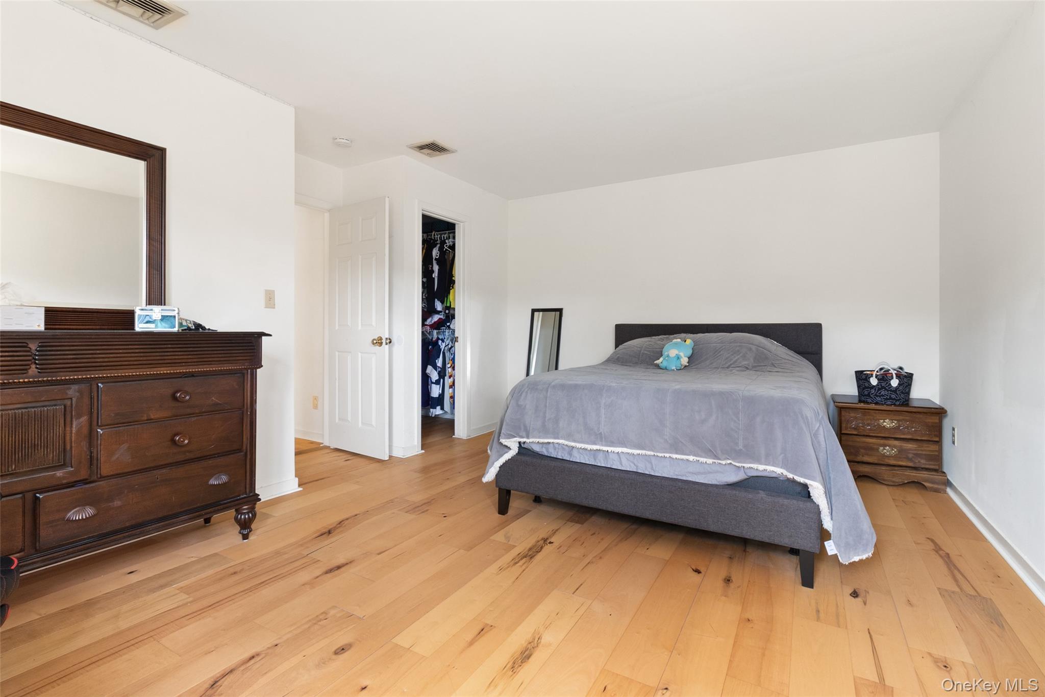 6 Greenwood Court, Briarcliff Manor, NY 10510