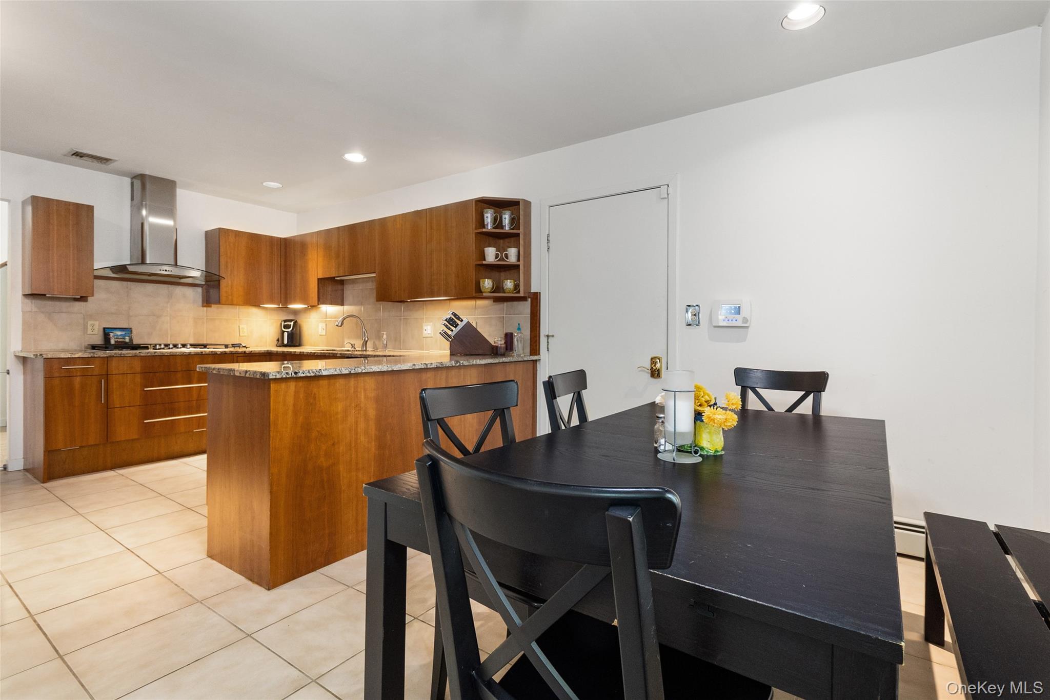 6 Greenwood Court, Briarcliff Manor, NY 10510