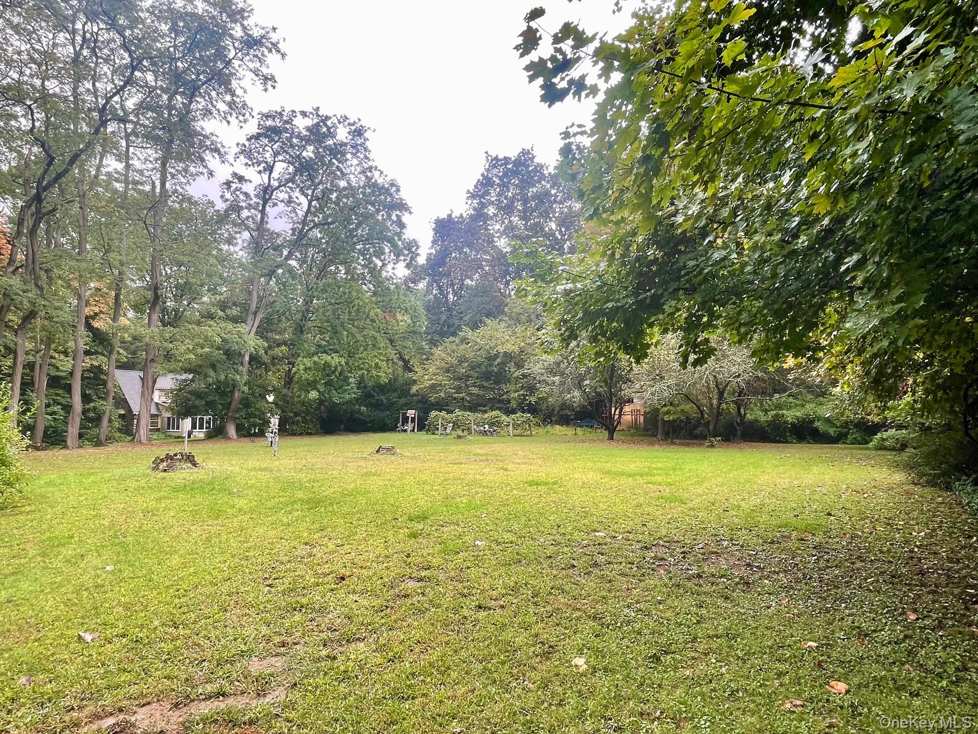 8 Bayard Lane N, Suffern, NY 10901