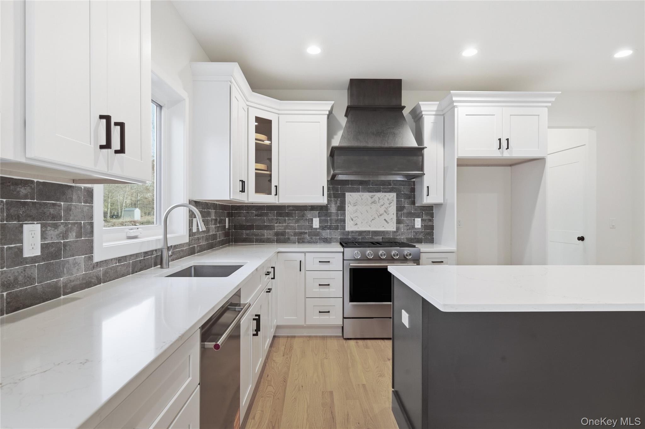 9 Fourth Avenue, Centereach, NY 11720