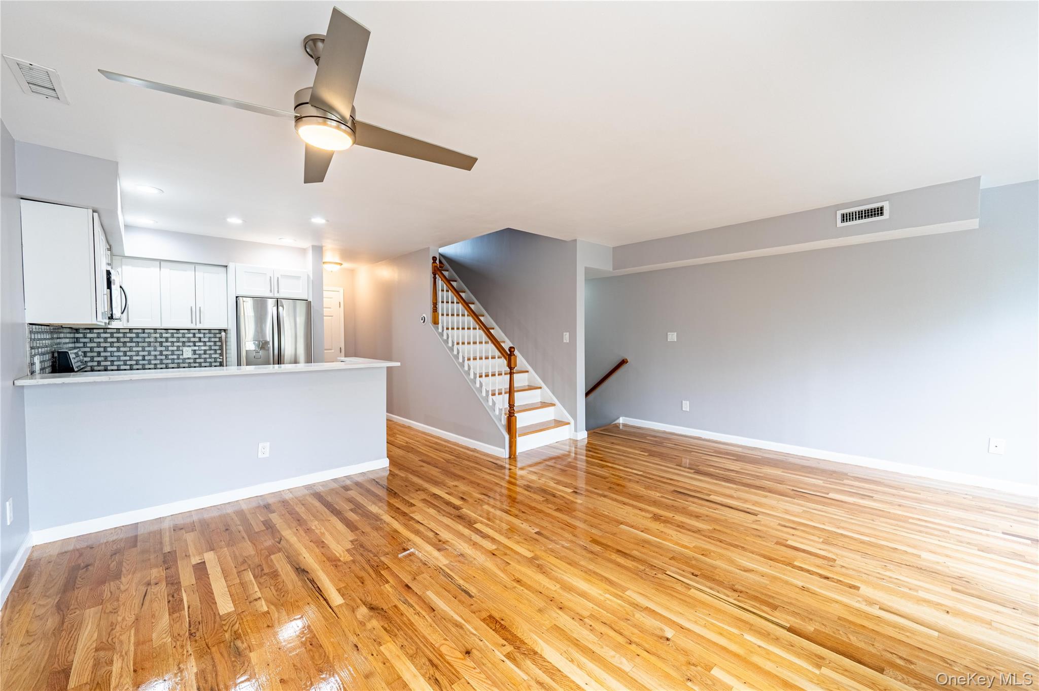 1 Patricia Lane # 209, Bronx, NY 10465