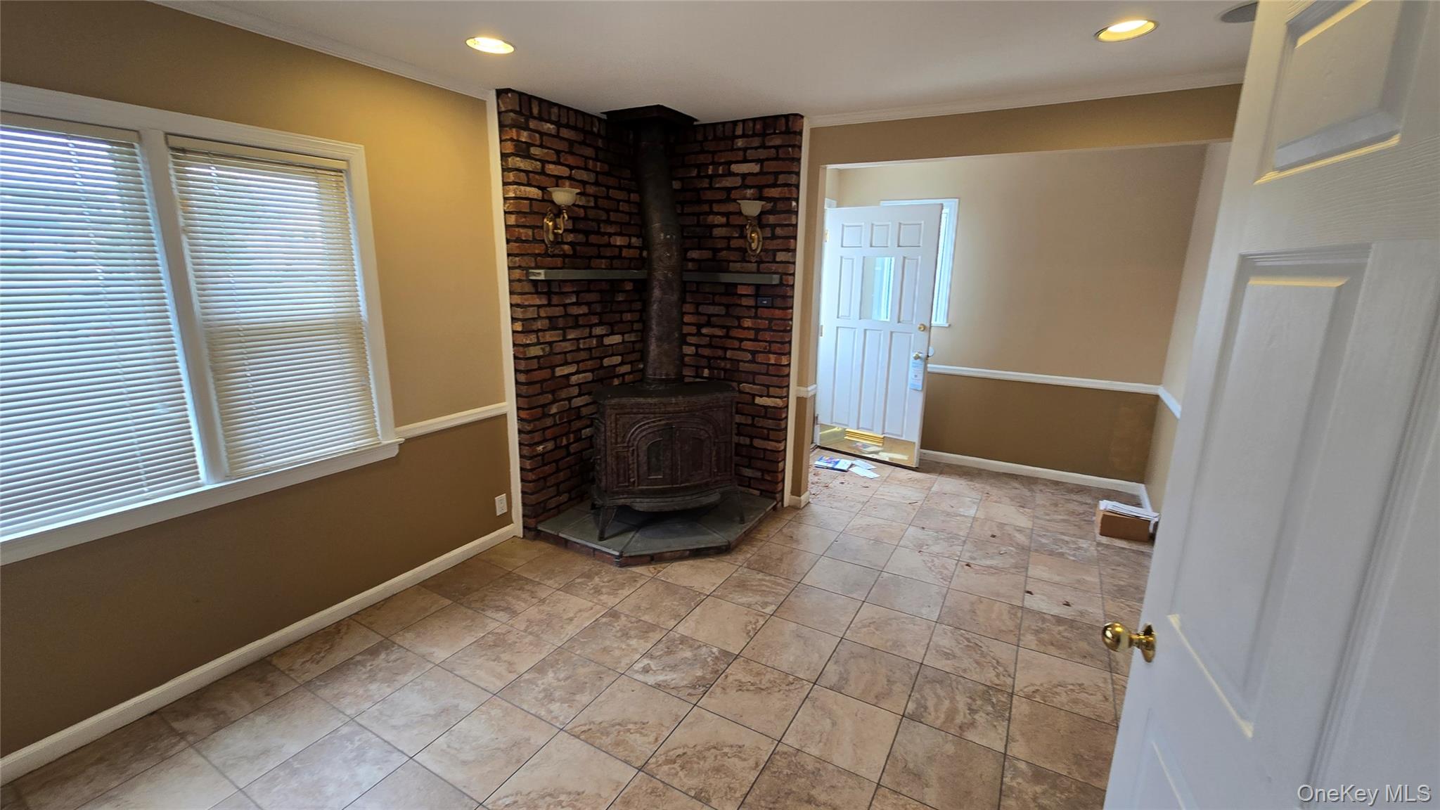 724 E Park Avenue, Long Beach, NY 11561