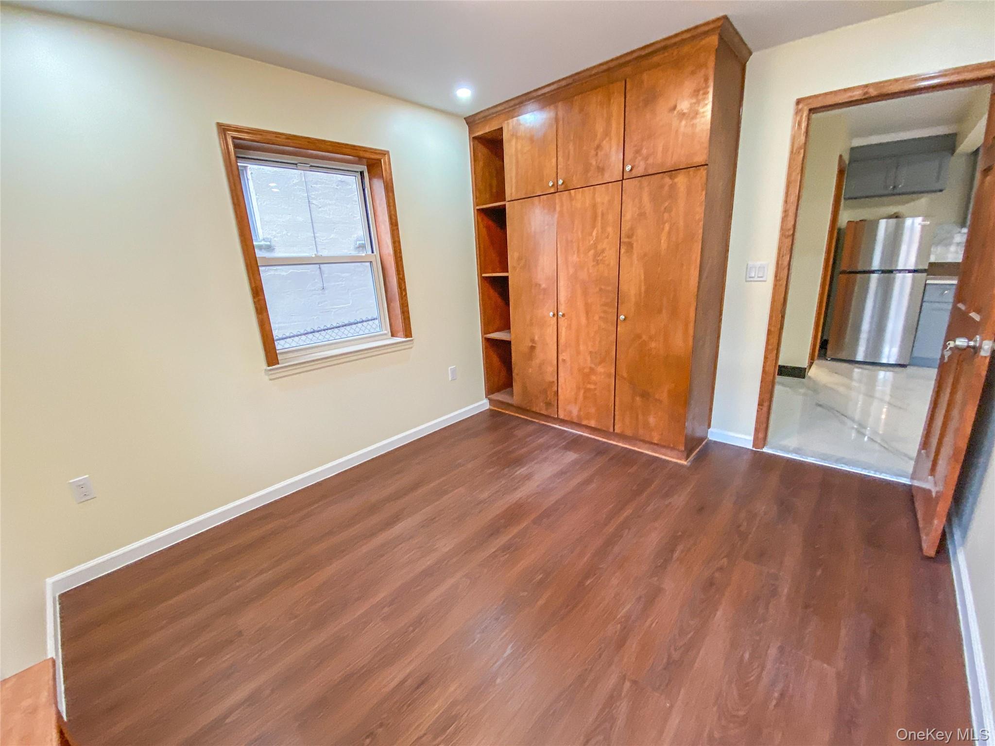 1318 Mace Avenue, Bronx, NY 10469