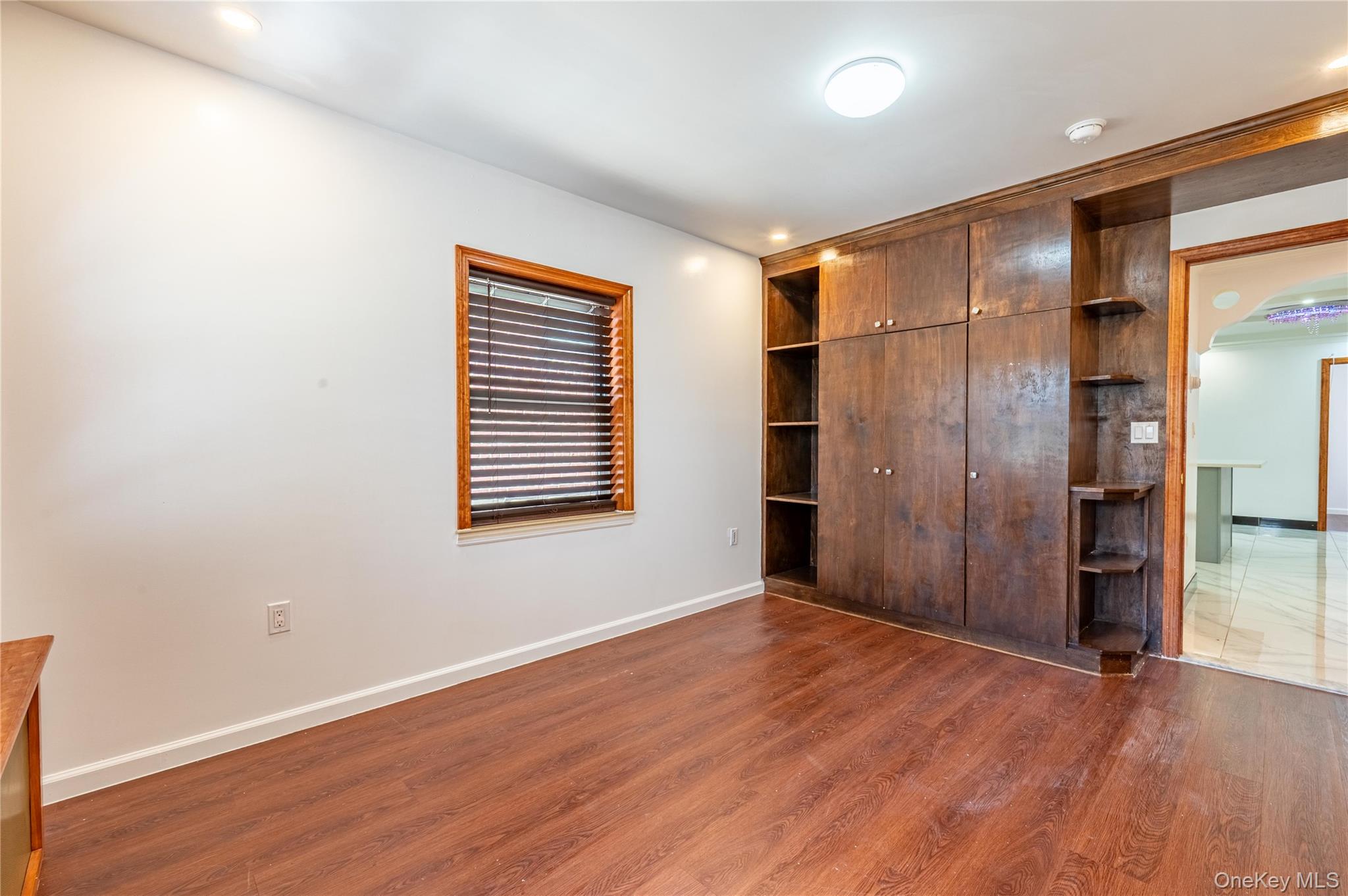 1318 Mace Avenue, Bronx, NY 10469