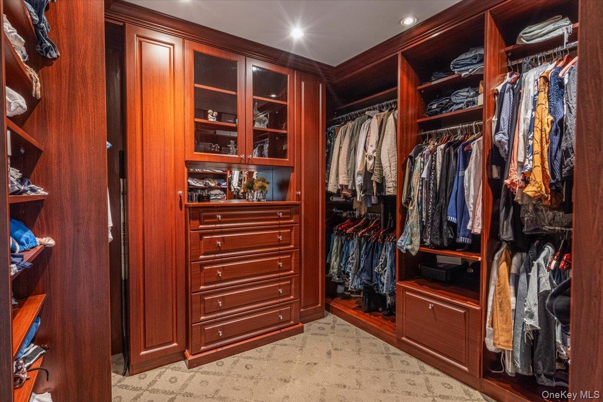 11 Fishermans Drive, Port Washington, NY 11050