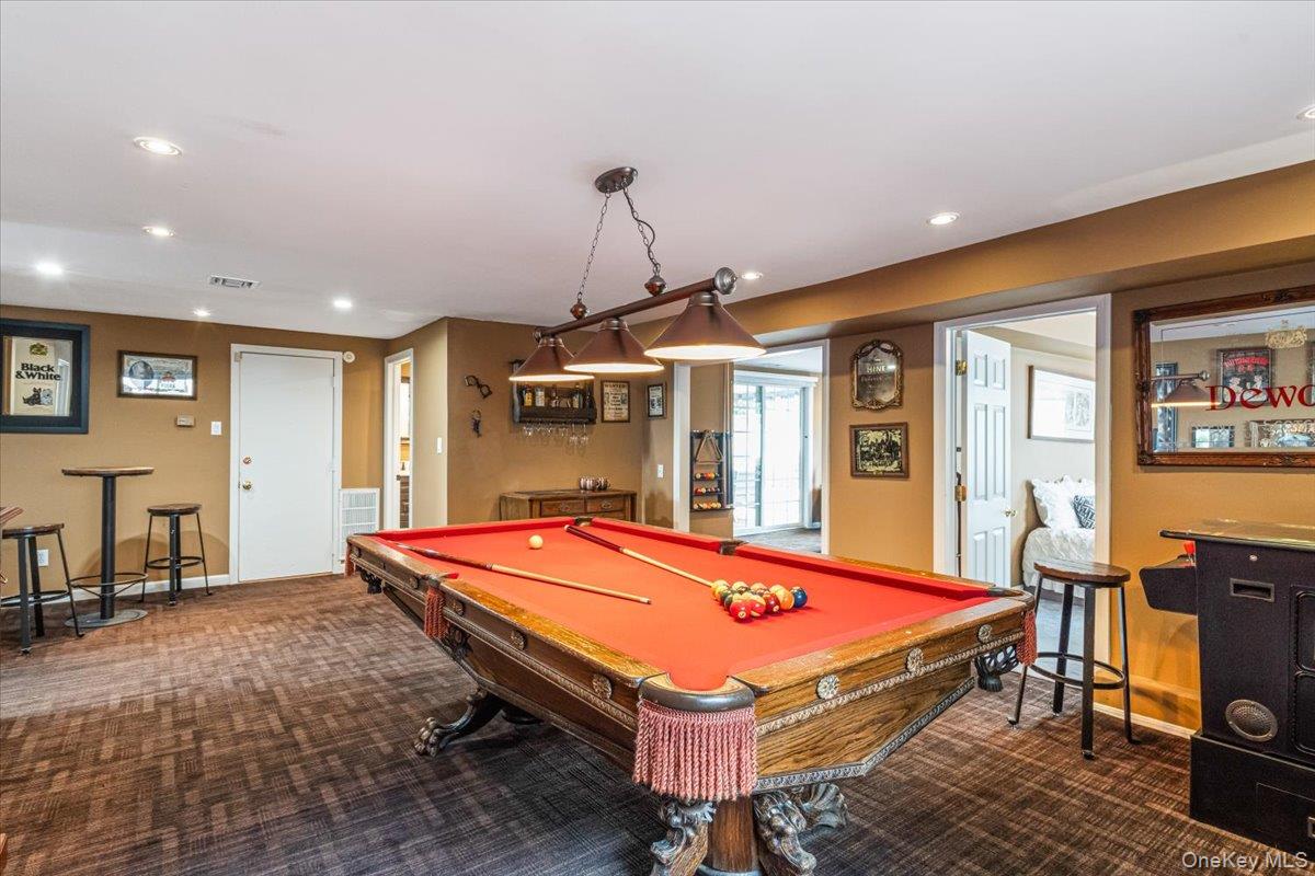 11 Fishermans Drive, Port Washington, NY 11050