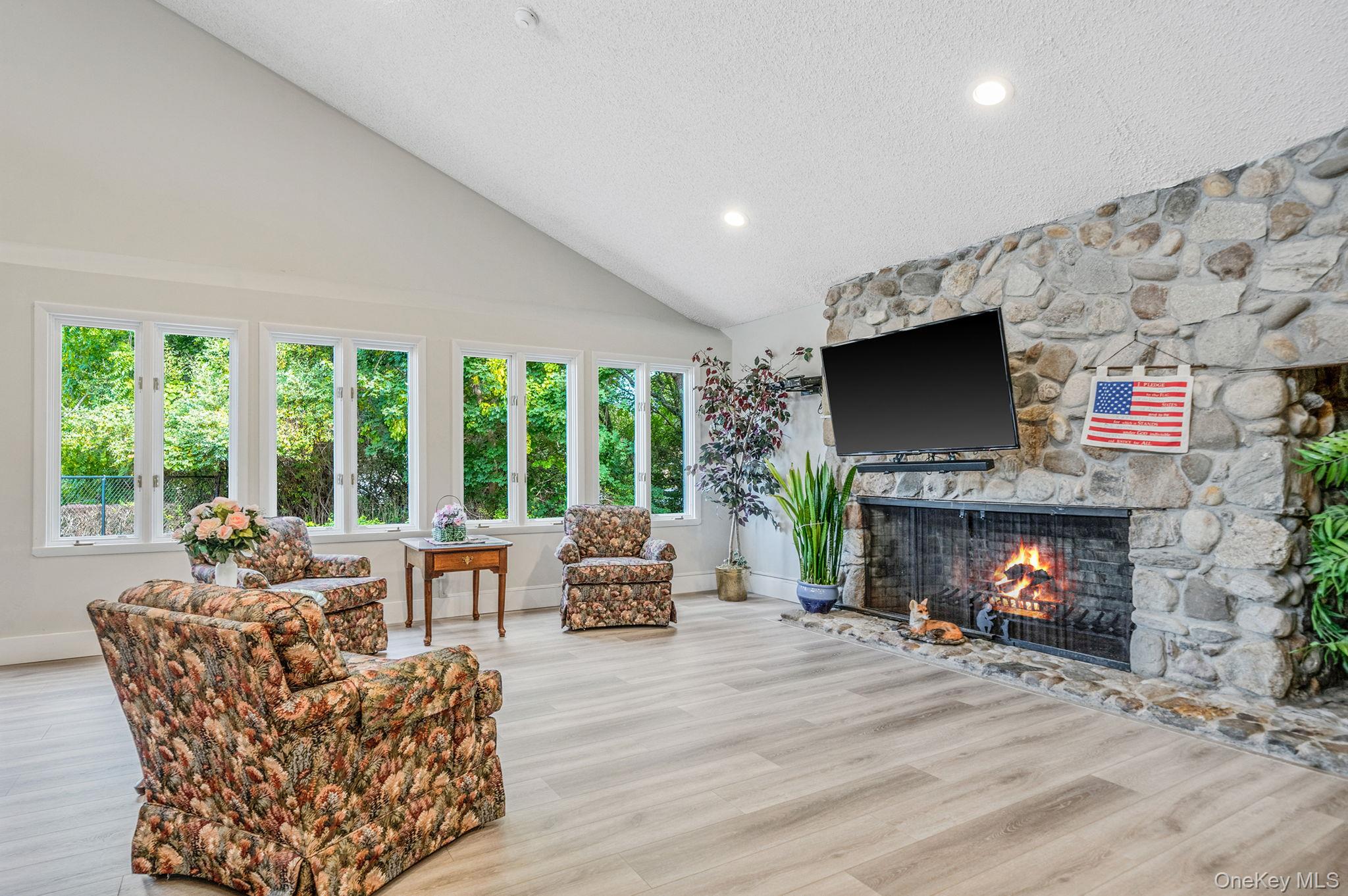 7 Mallard Path, Coram, NY 11727