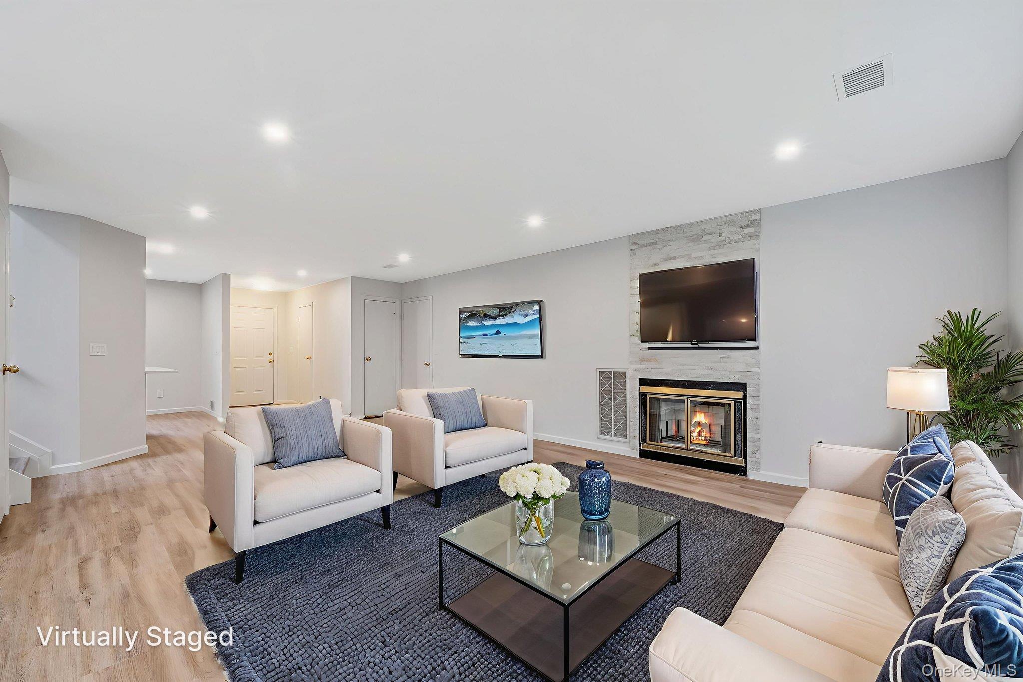 7 Mallard Path, Coram, NY 11727