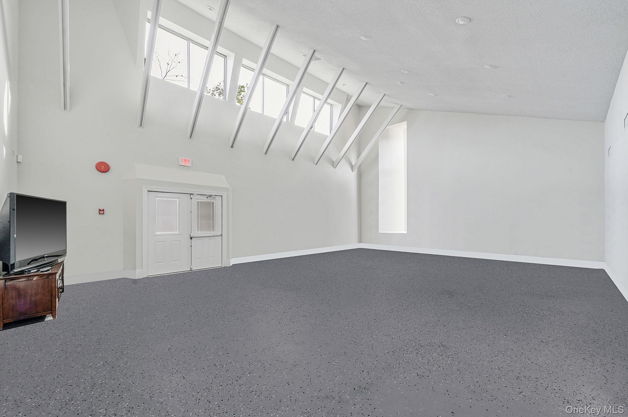 7 Mallard Path, Coram, NY 11727