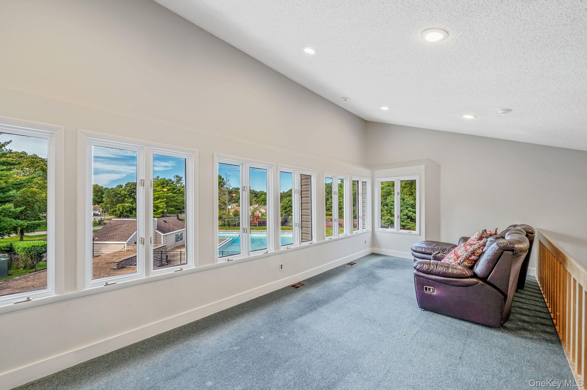 7 Mallard Path, Coram, NY 11727