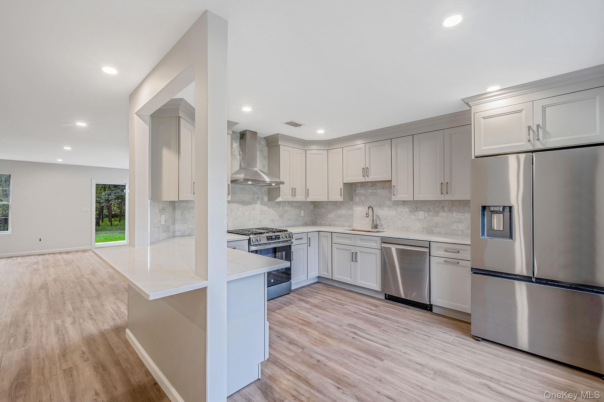 7 Mallard Path, Coram, NY 11727