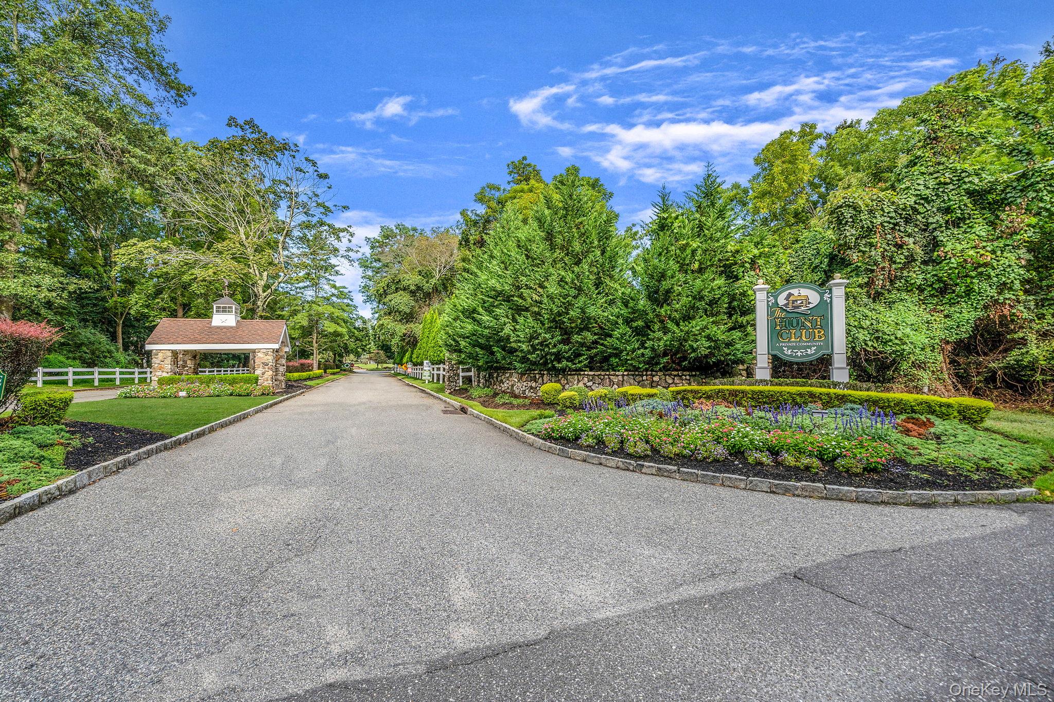 7 Mallard Path, Coram, NY 11727