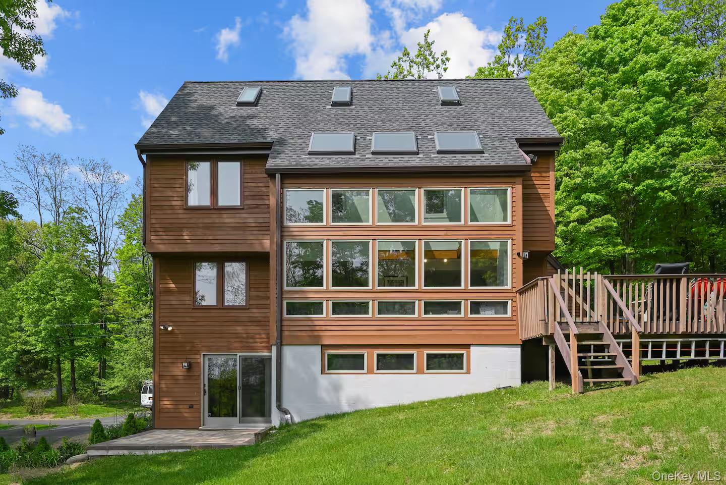 4 Spies Road, New Paltz, NY 12561
