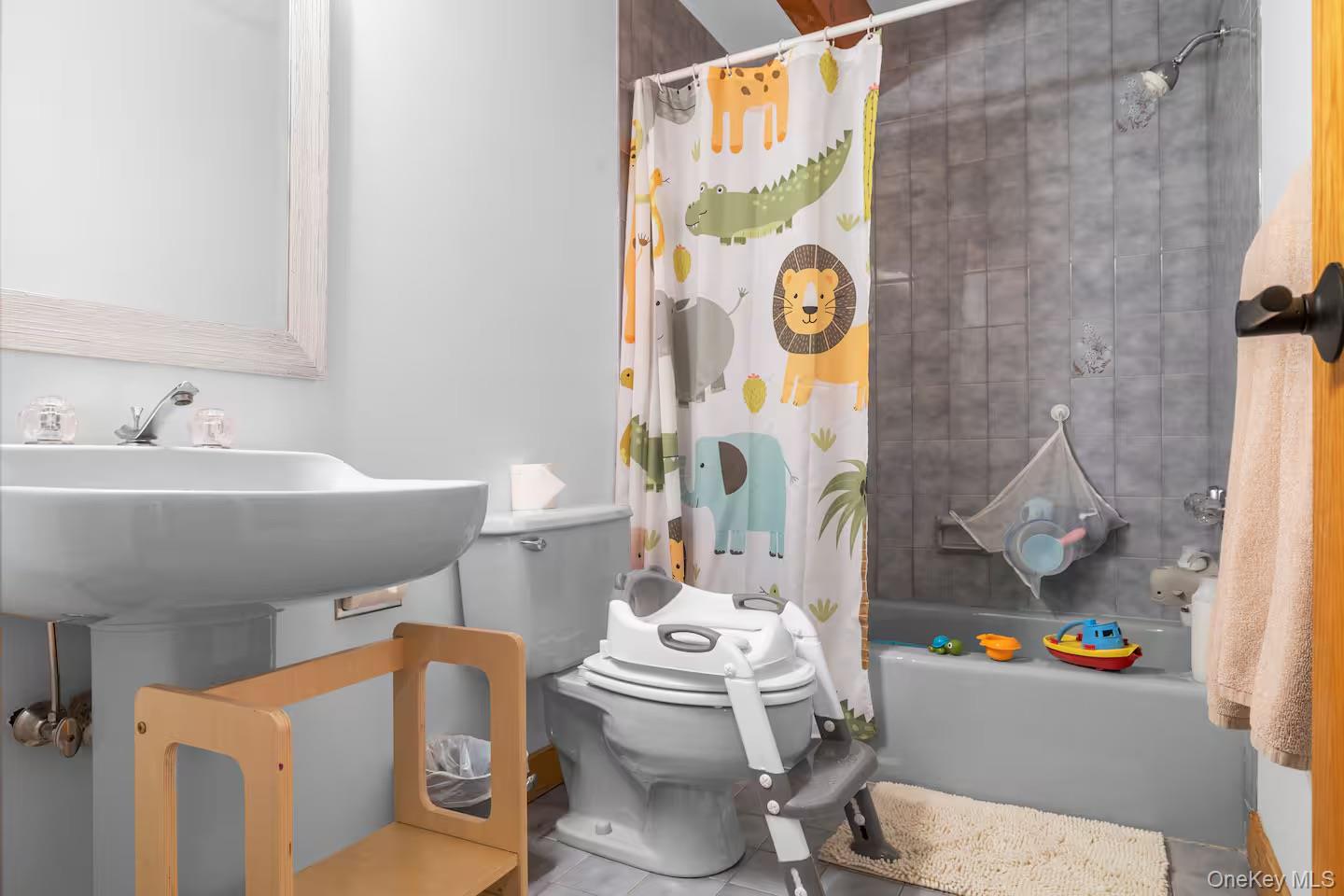 4 Spies Road, New Paltz, NY 12561