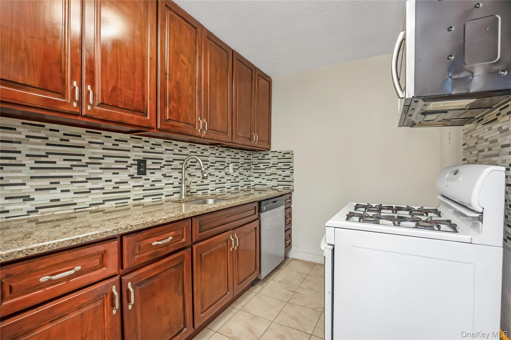 6703 136th Street # B, Bayside, NY 11367