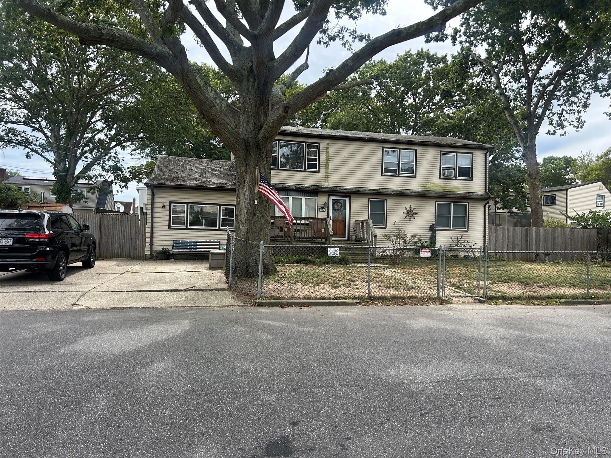 104 27th Street, Copiague, NY 11726