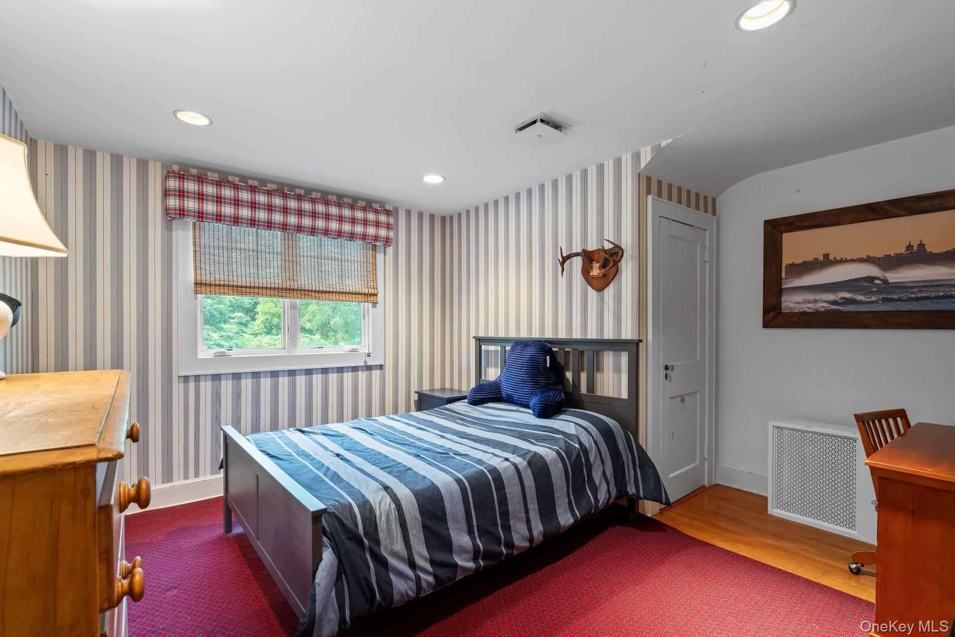 1 Beardsley Lane, Lloyd Harbor, NY 11743