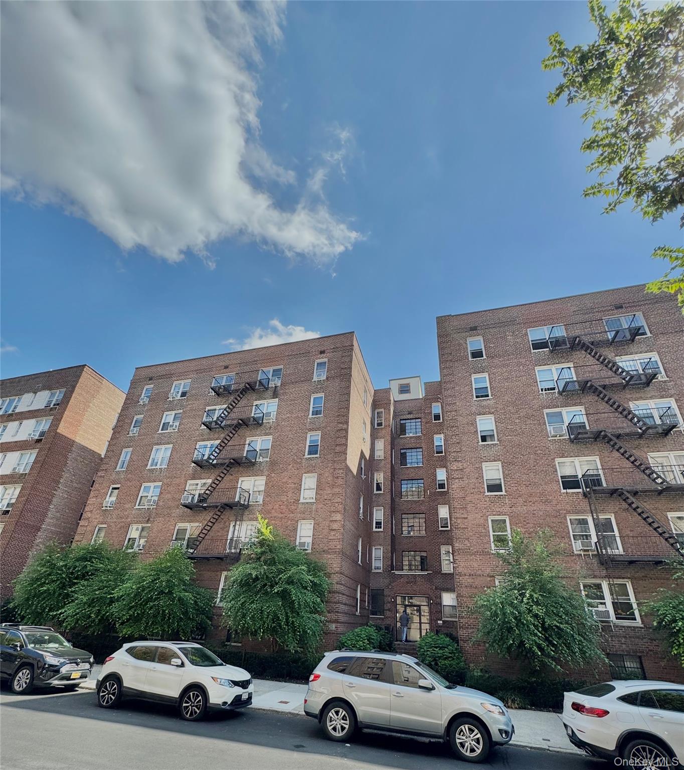 2090 Barnes Avenue # 6A, Bronx, NY 10462