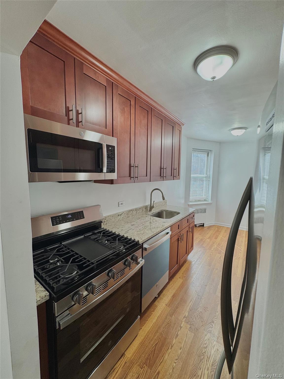 2090 Barnes Avenue # 6A, Bronx, NY 10462
