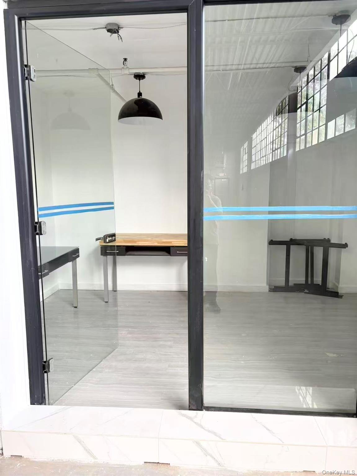 30 Commercial Court, Plainview, NY 11803