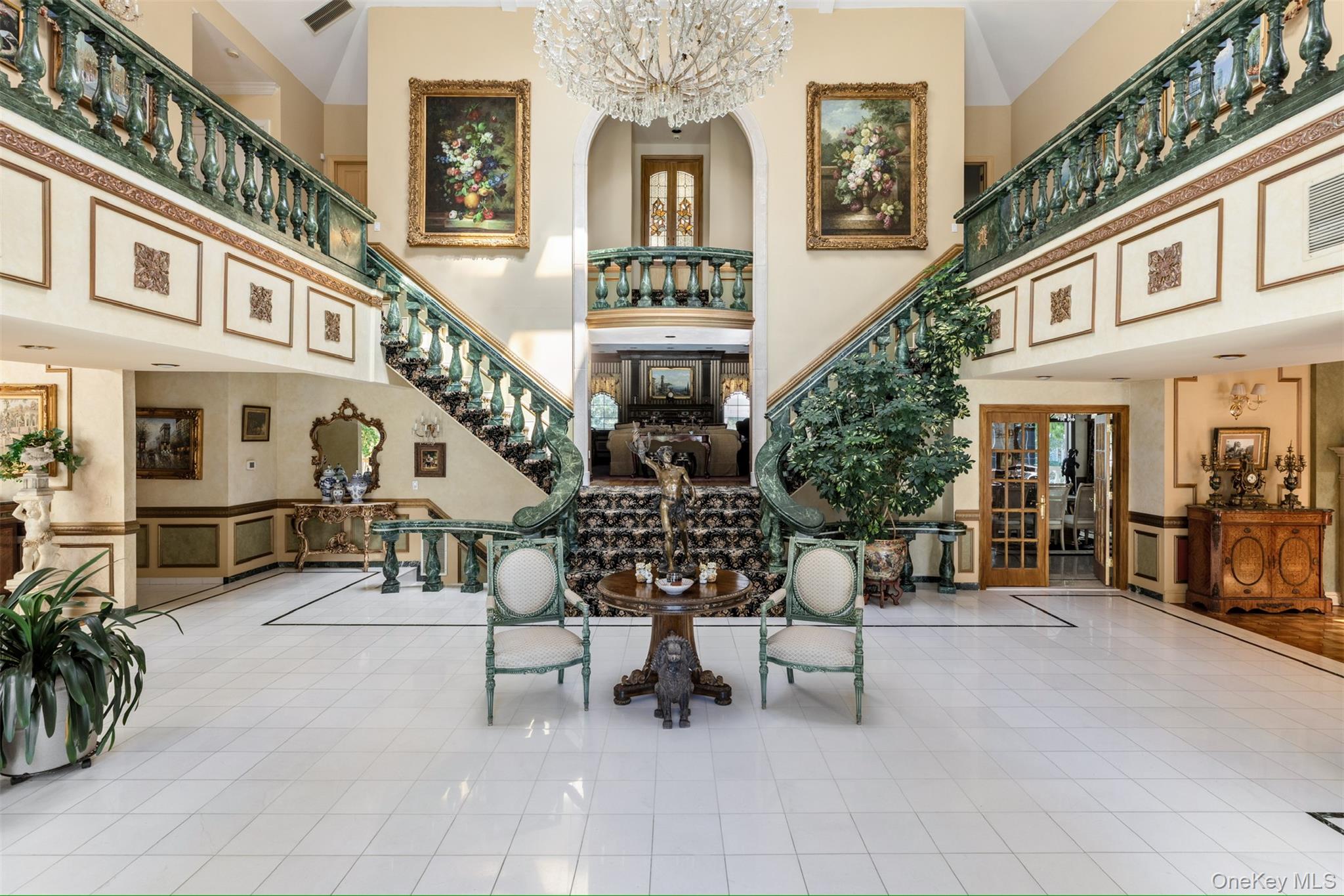 23 Old Westbury Rd, Old Westbury, NY 11568