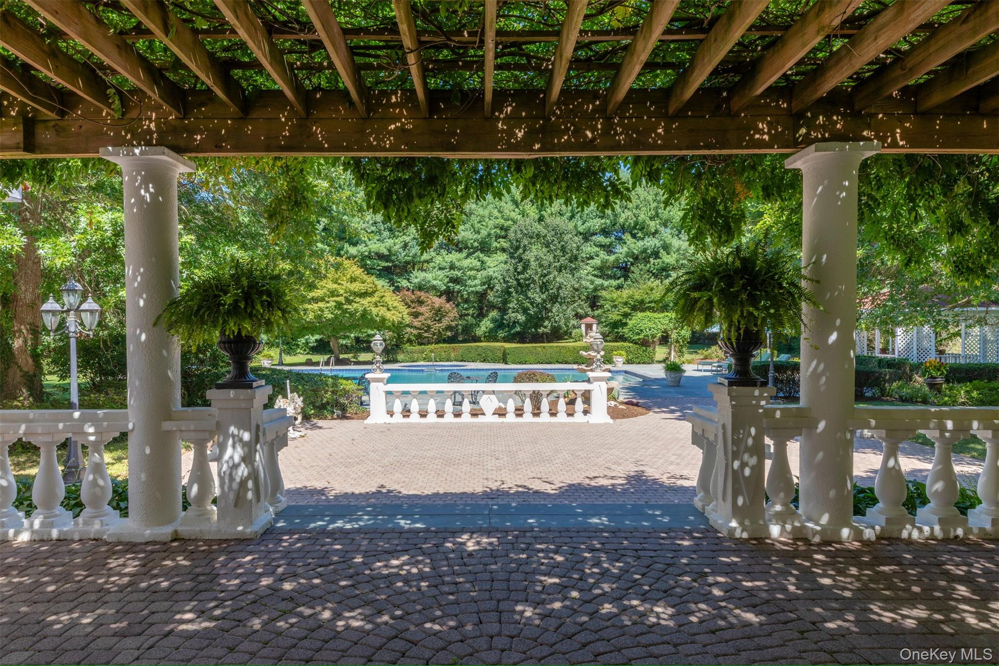 23 Old Westbury Rd, Old Westbury, NY 11568