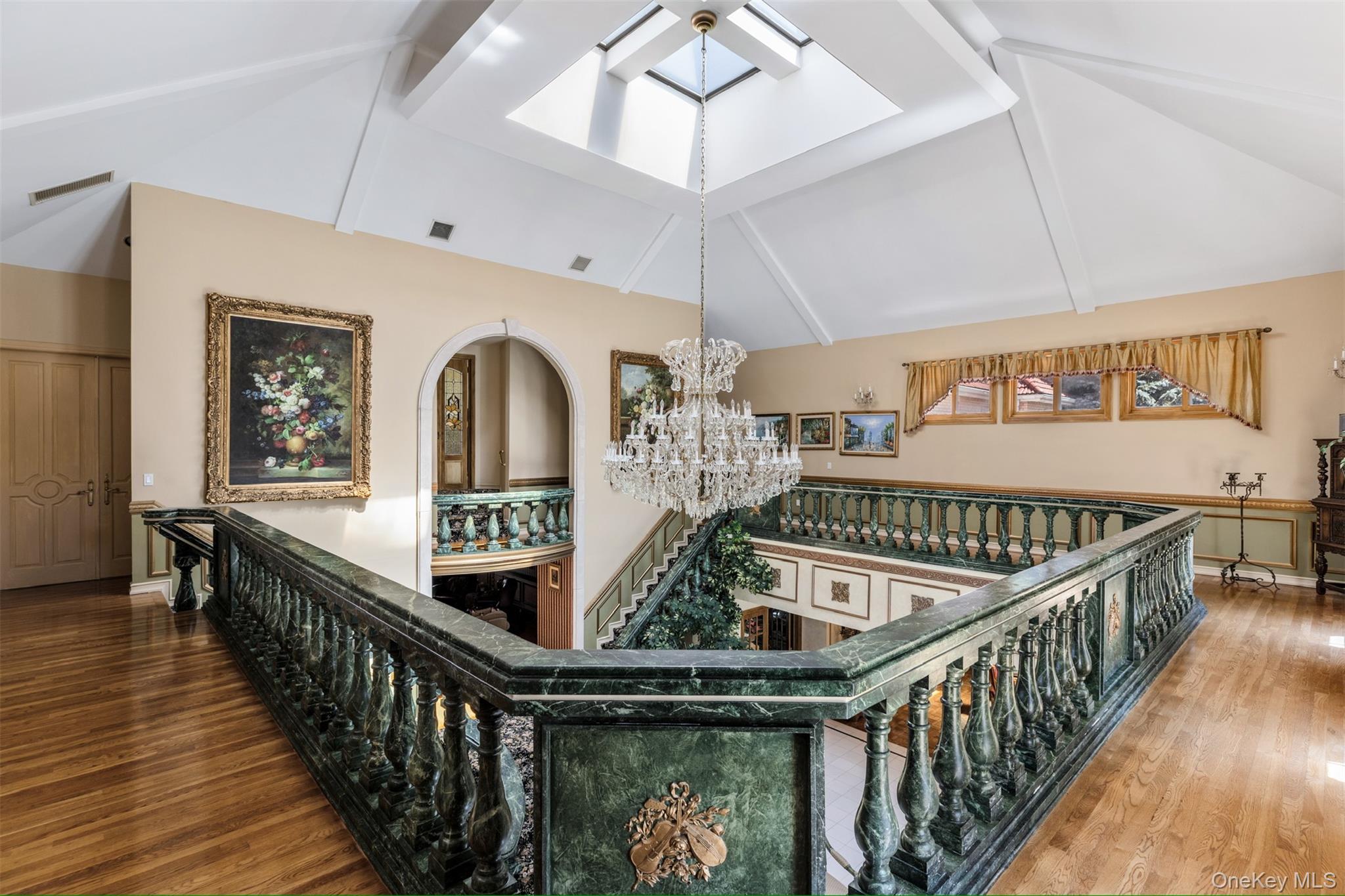 23 Old Westbury Rd, Old Westbury, NY 11568