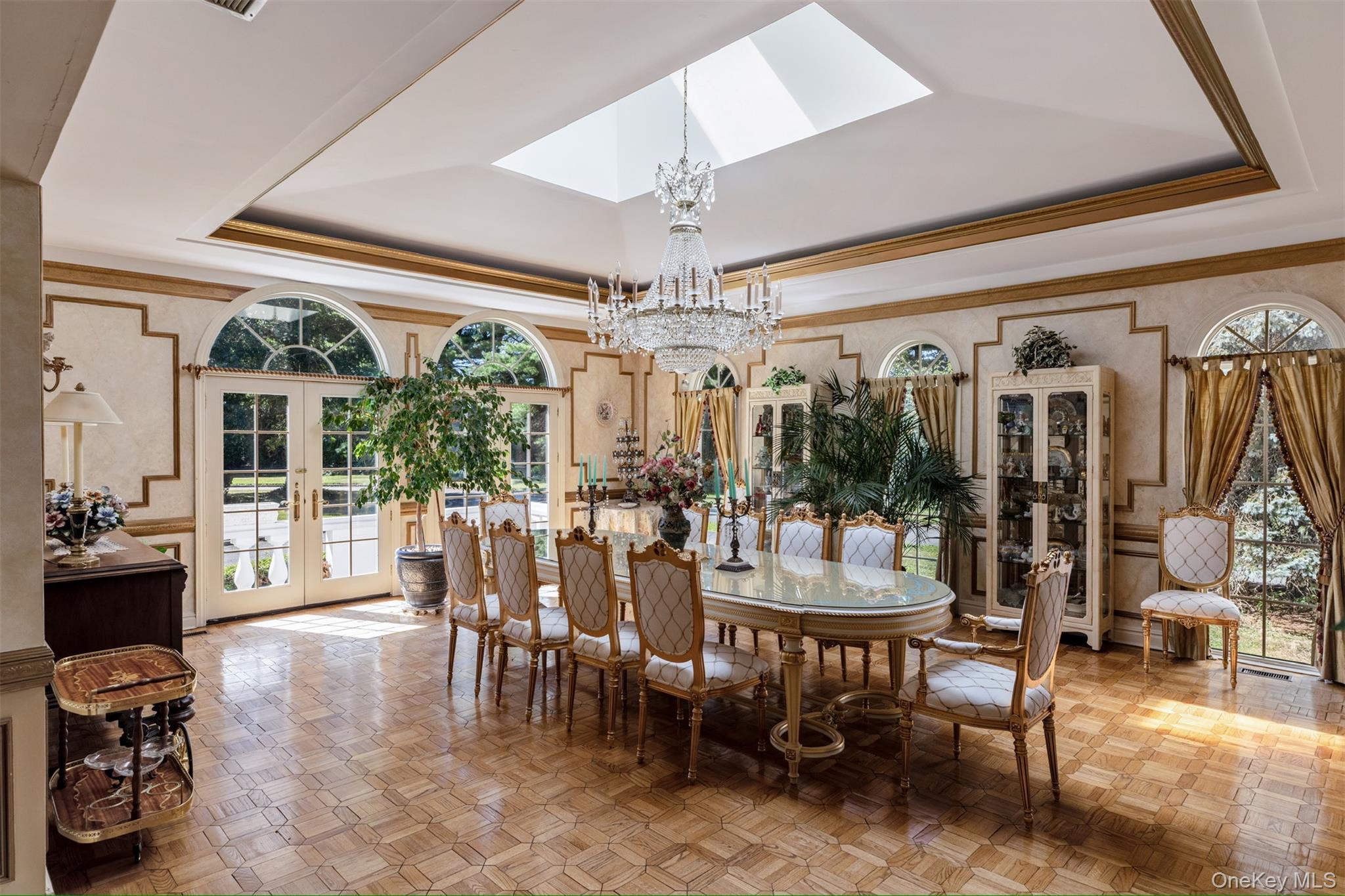 23 Old Westbury Rd, Old Westbury, NY 11568