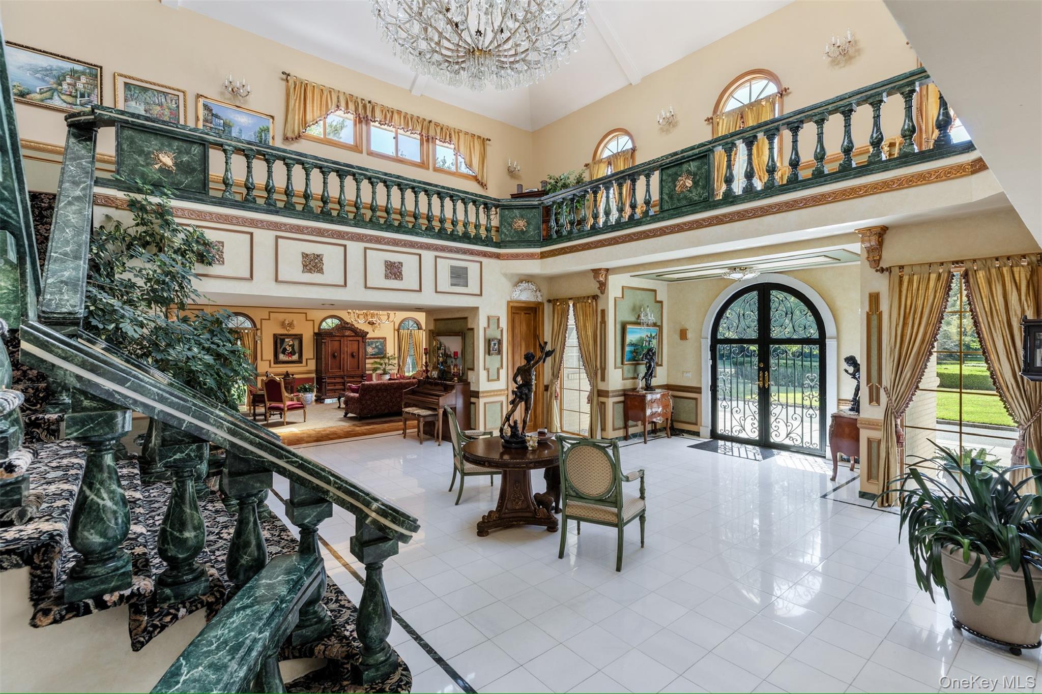 23 Old Westbury Rd, Old Westbury, NY 11568