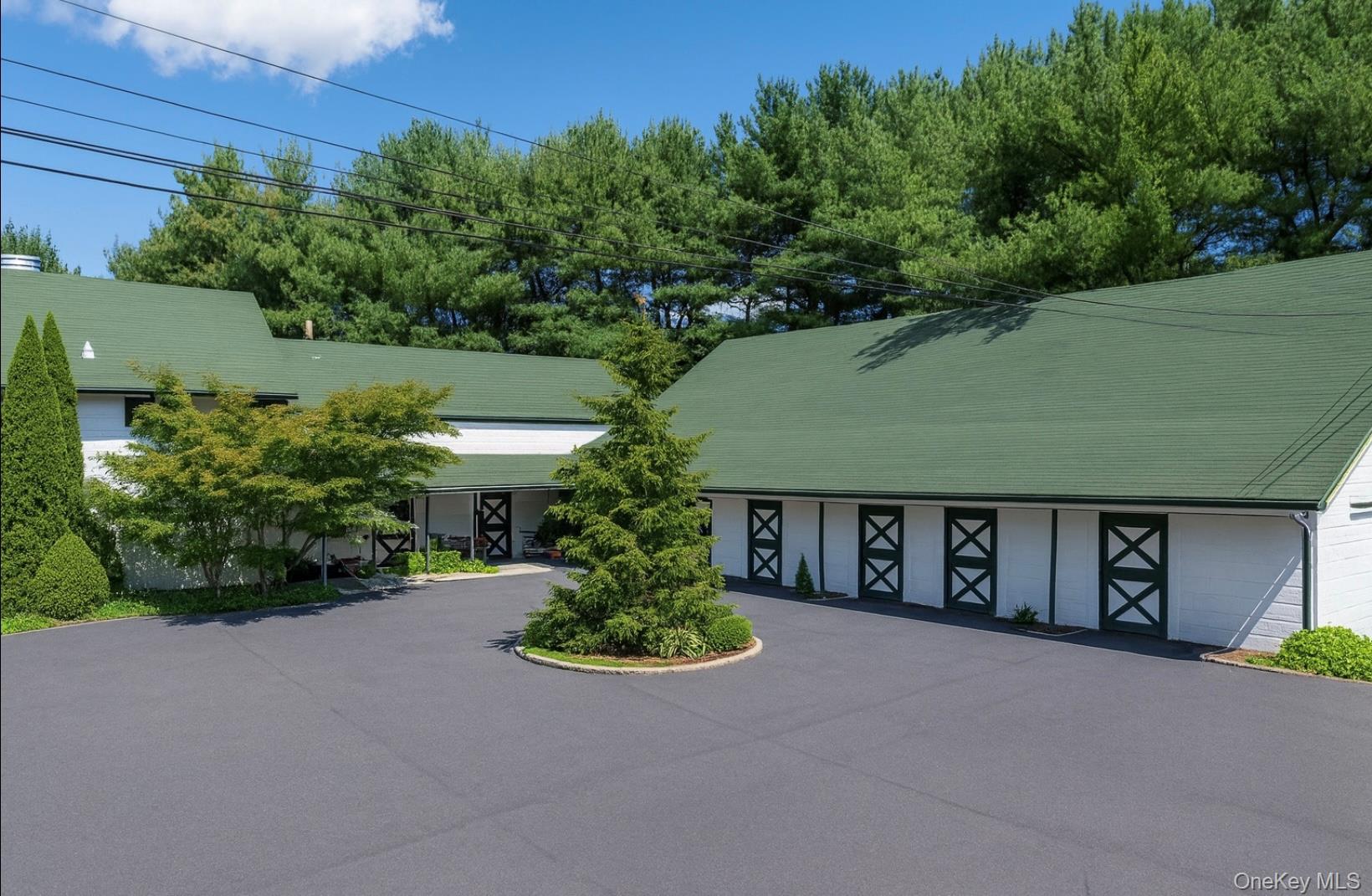 23 Old Westbury Rd, Old Westbury, NY 11568