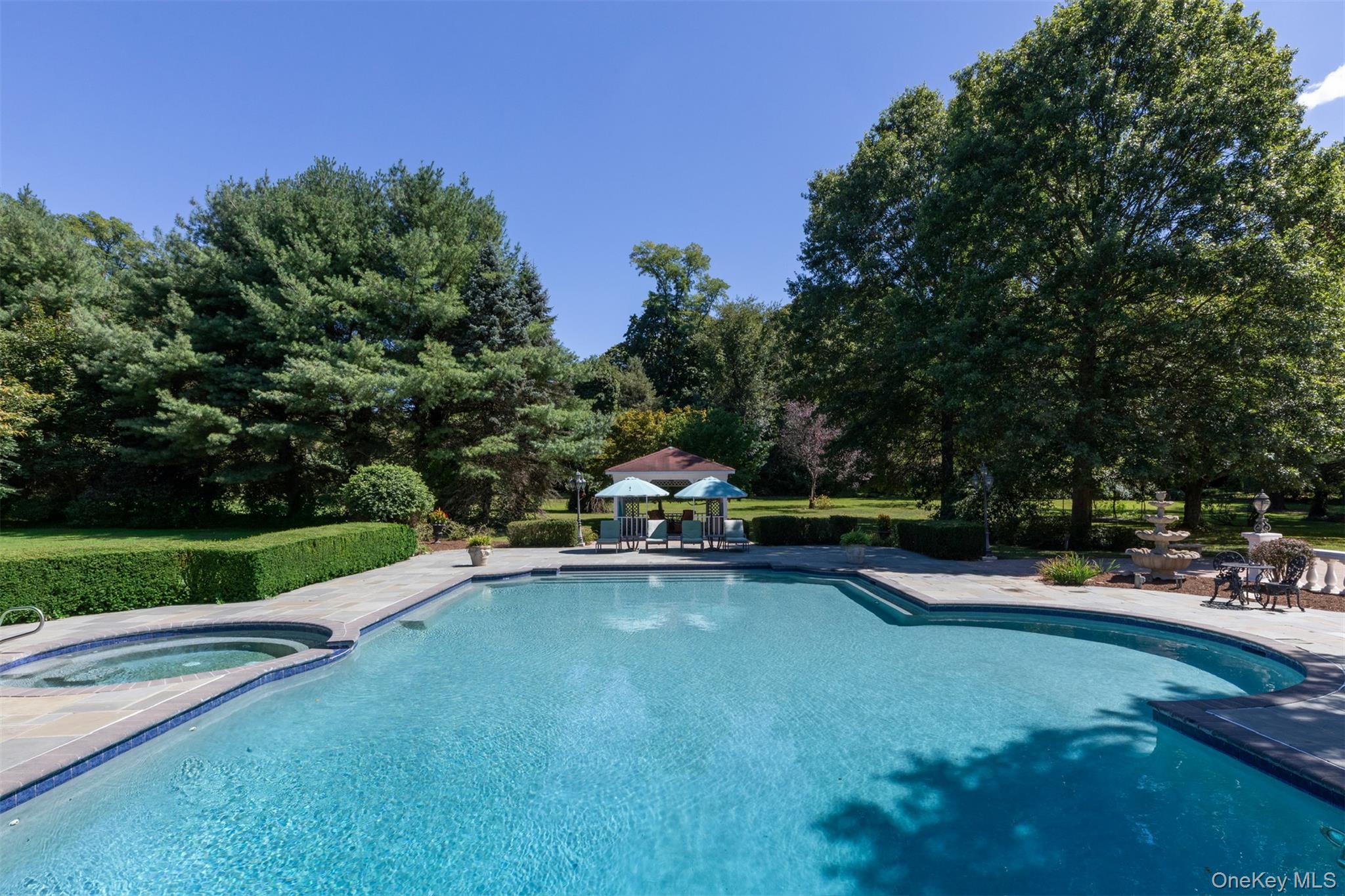 23 Old Westbury Rd, Old Westbury, NY 11568