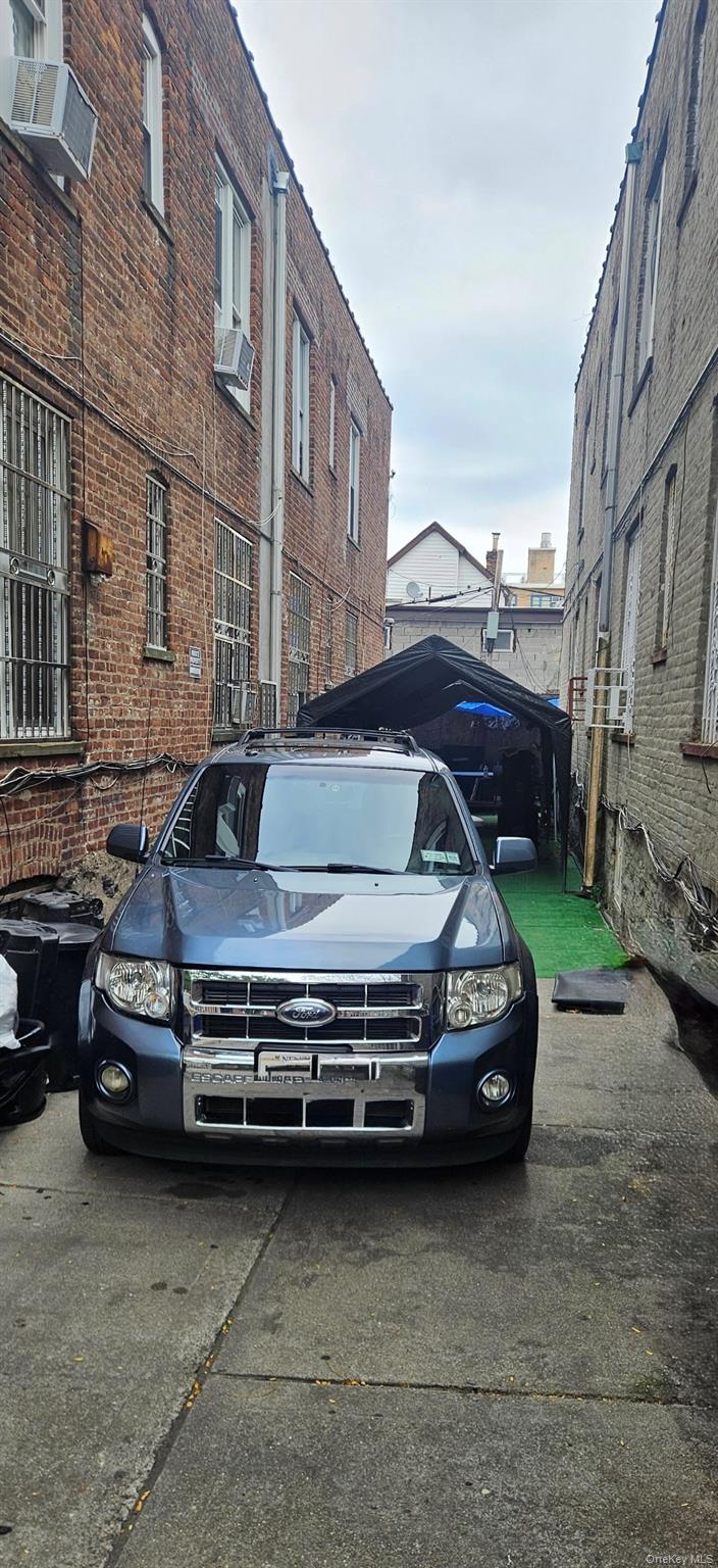 369 Milford Street, Brooklyn, NY 11208