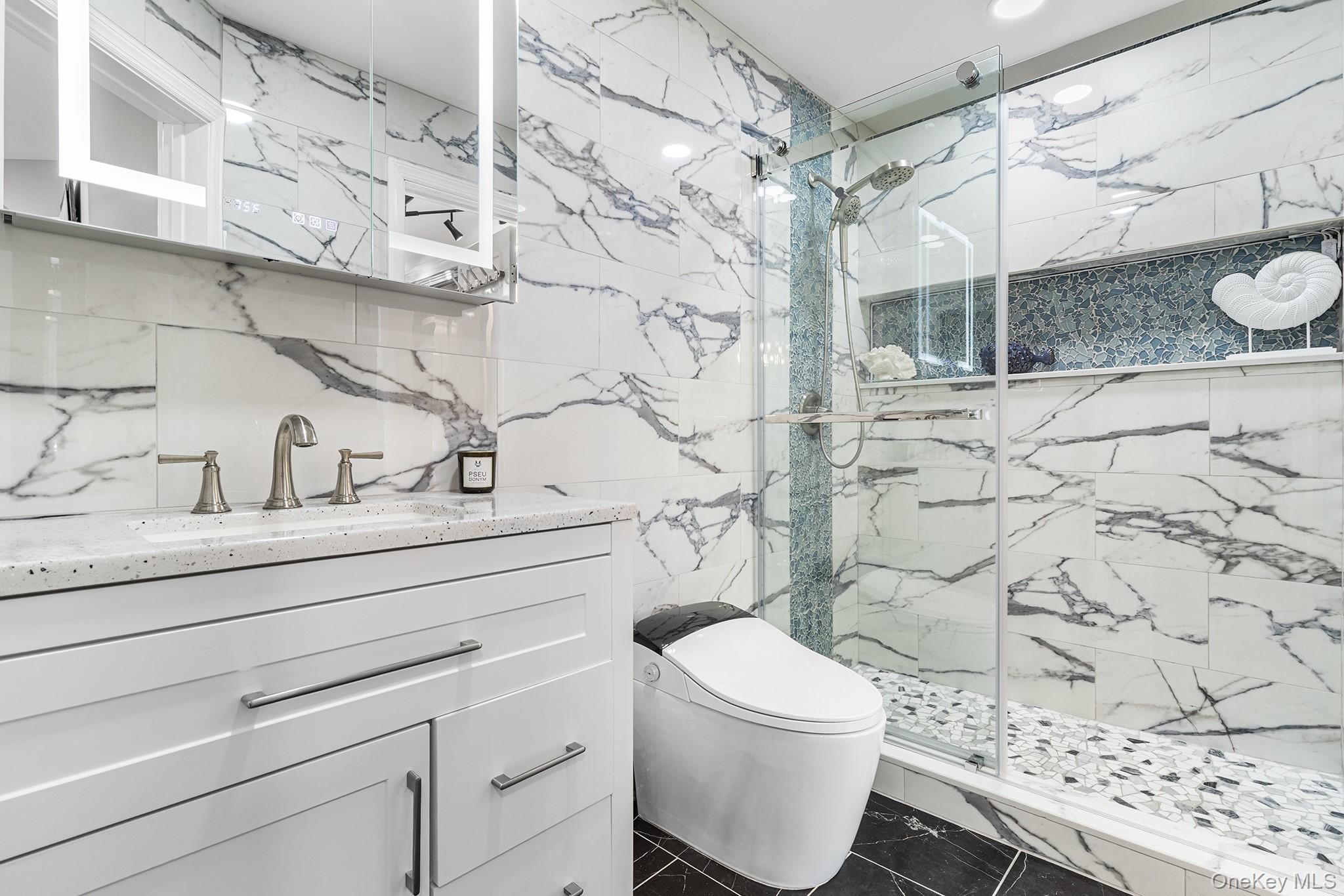 615 Broadway # 21, Amityville, NY 11701