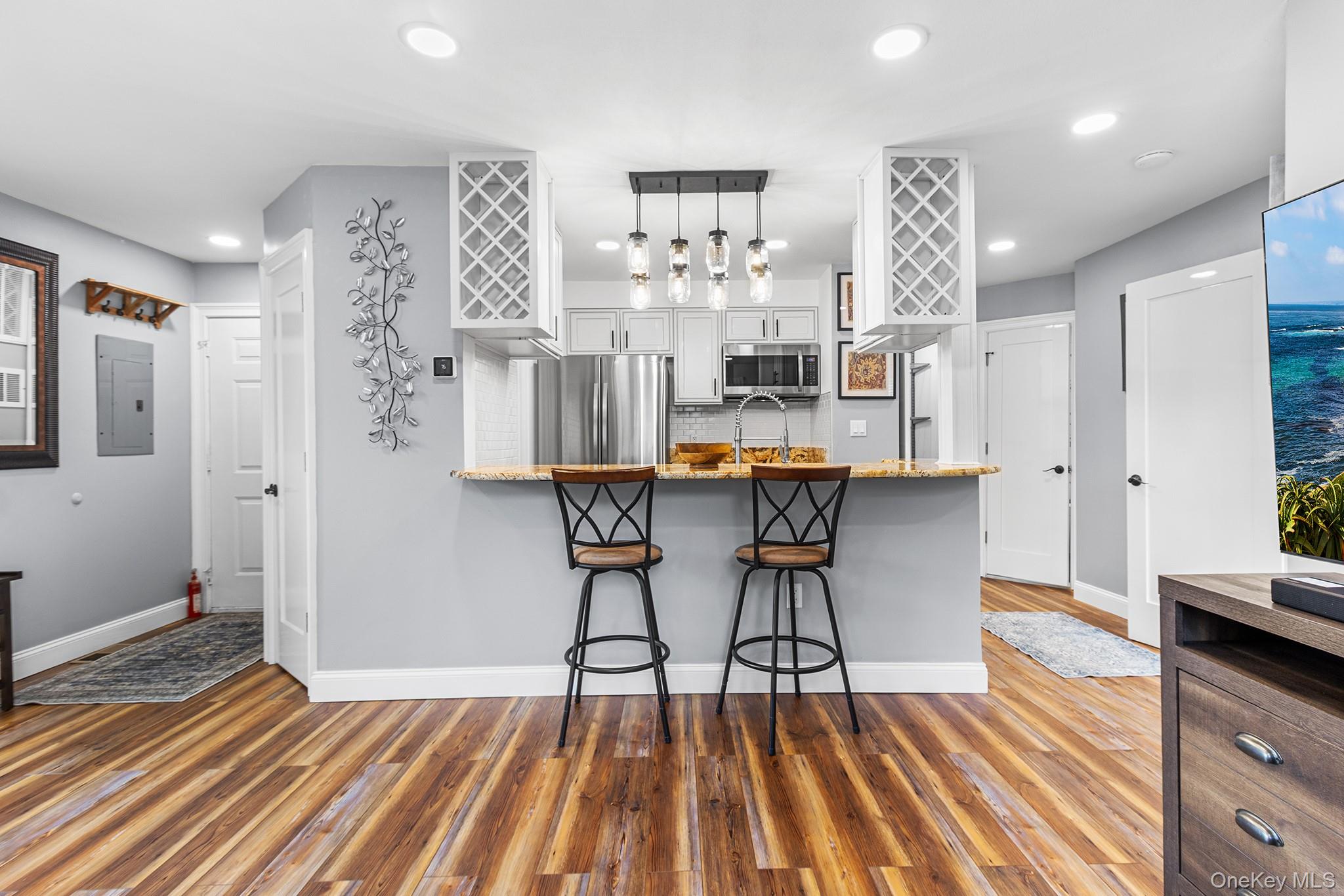 615 Broadway # 21, Amityville, NY 11701