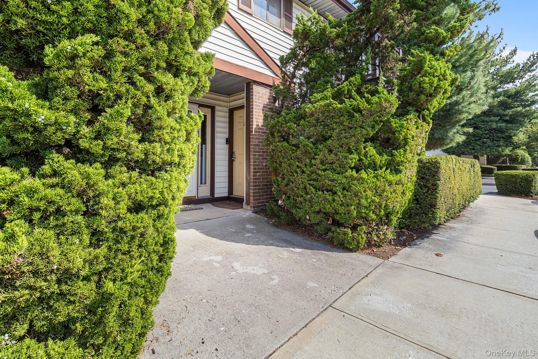 615 Broadway # 21, Amityville, NY 11701