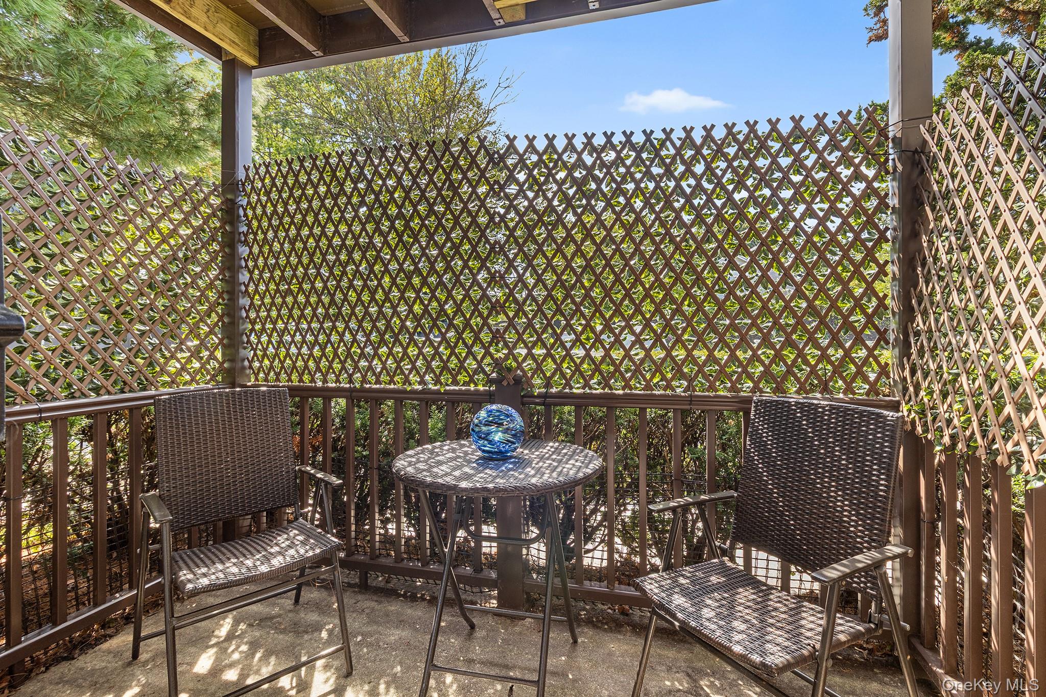 615 Broadway # 21, Amityville, NY 11701