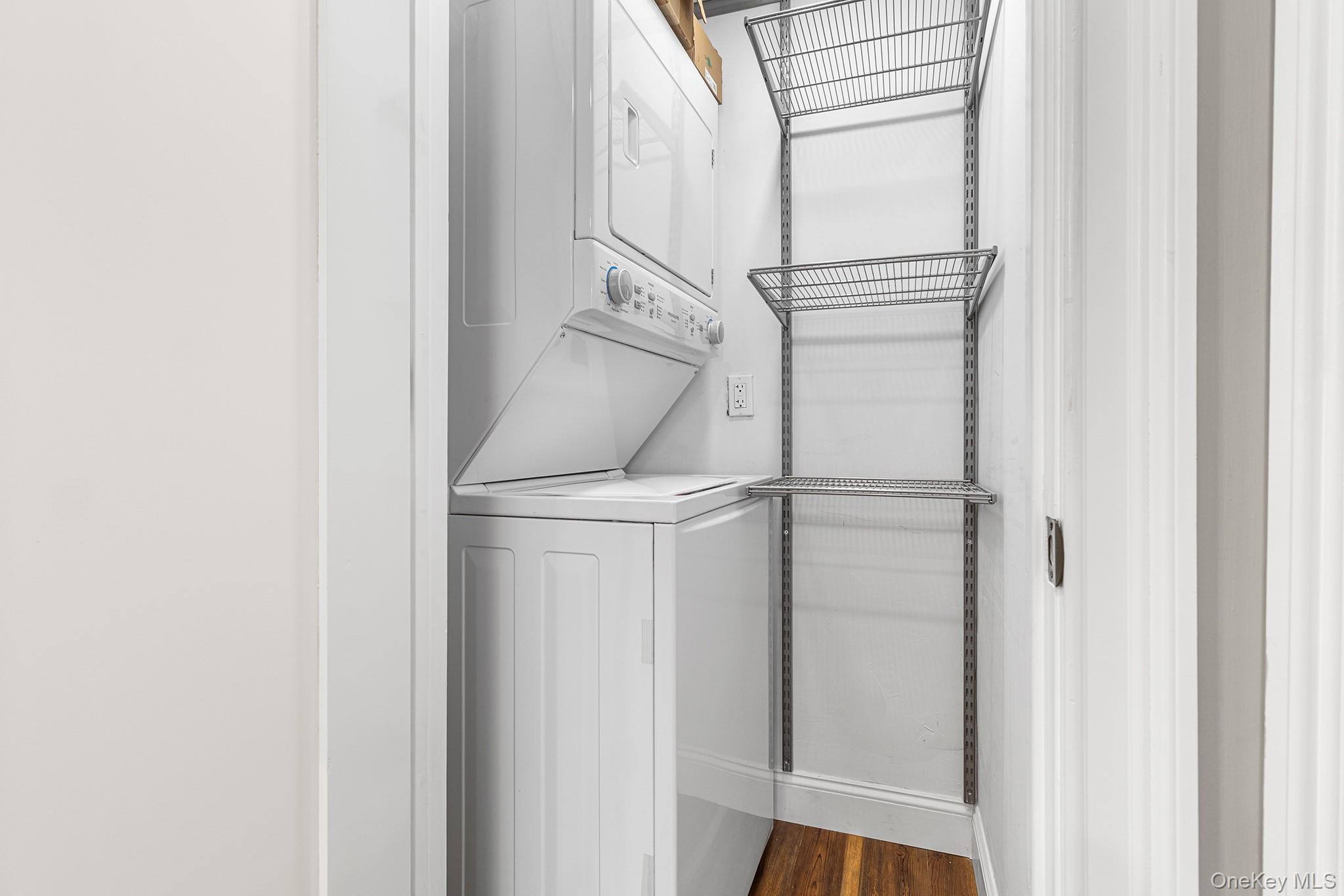 615 Broadway # 21, Amityville, NY 11701