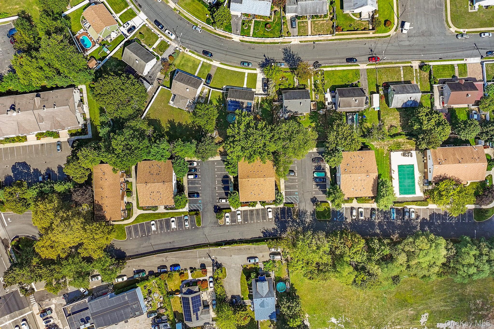 615 Broadway # 21, Amityville, NY 11701