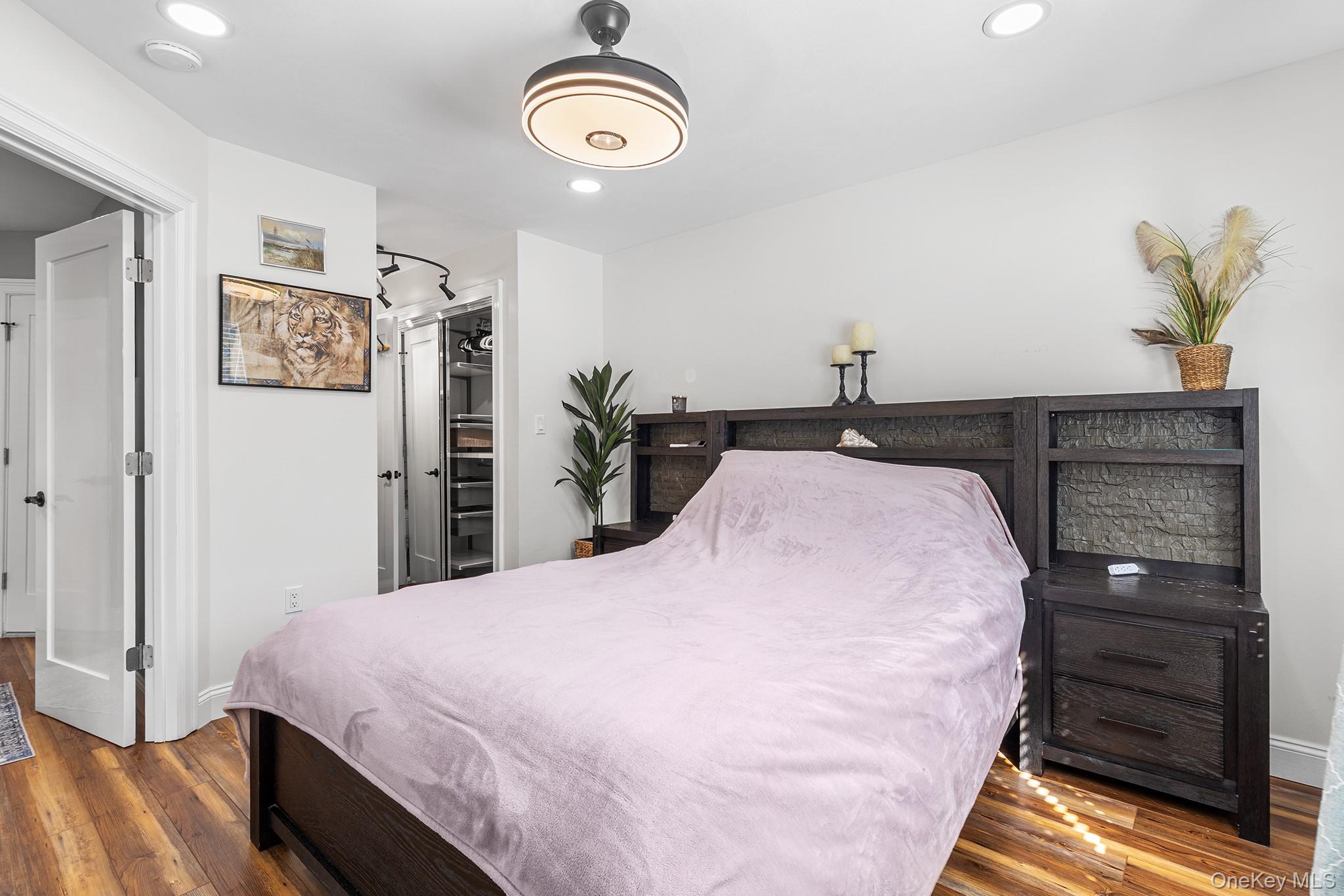 615 Broadway # 21, Amityville, NY 11701