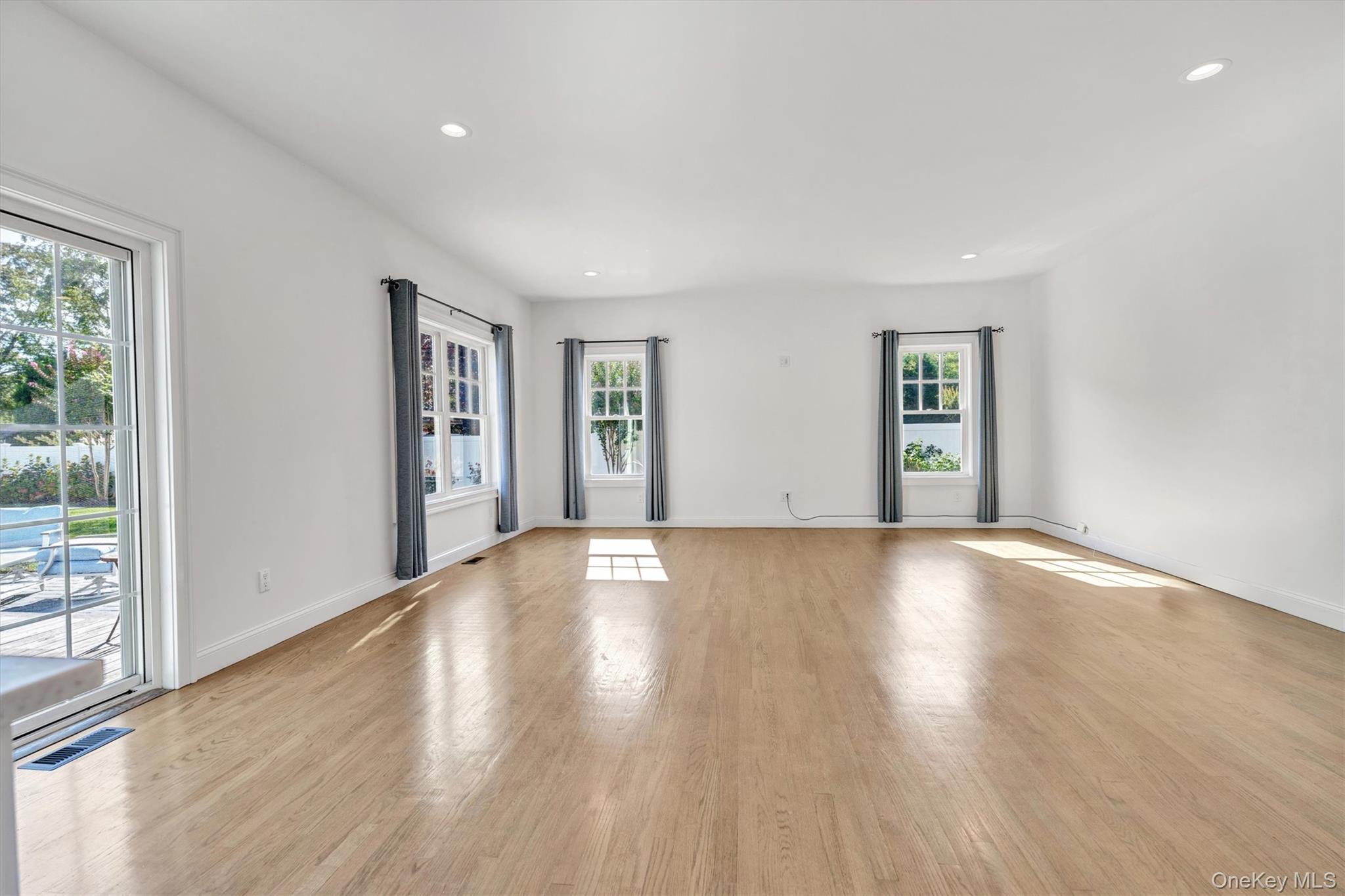 14 Culver Lane, East Moriches, NY 11940