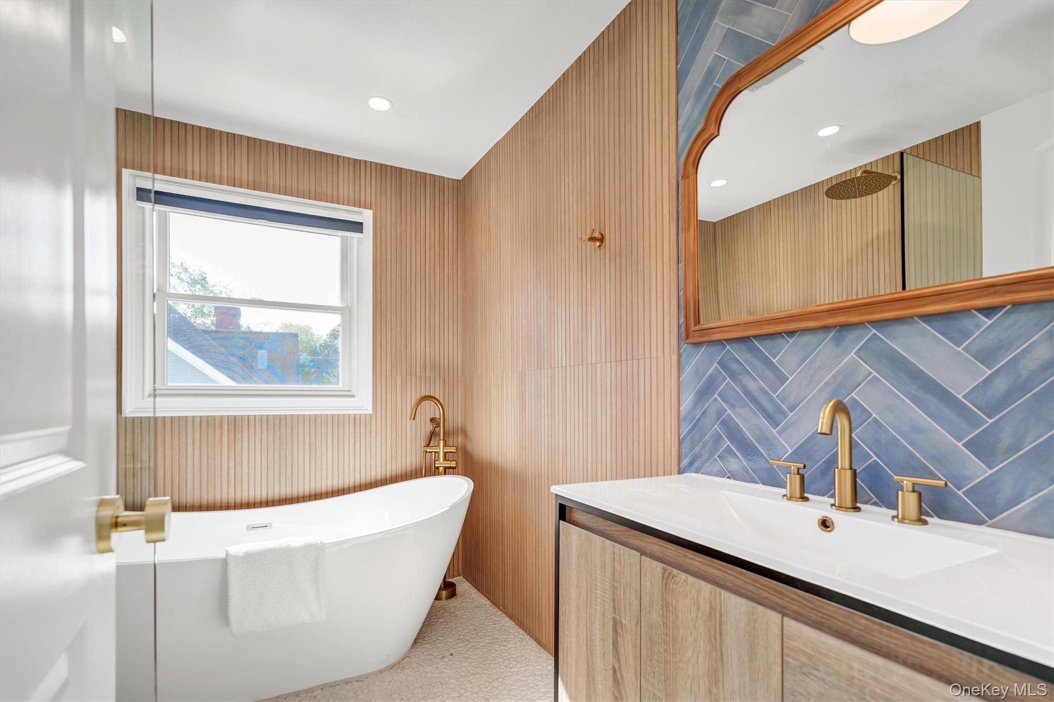 14 Culver Lane, East Moriches, NY 11940