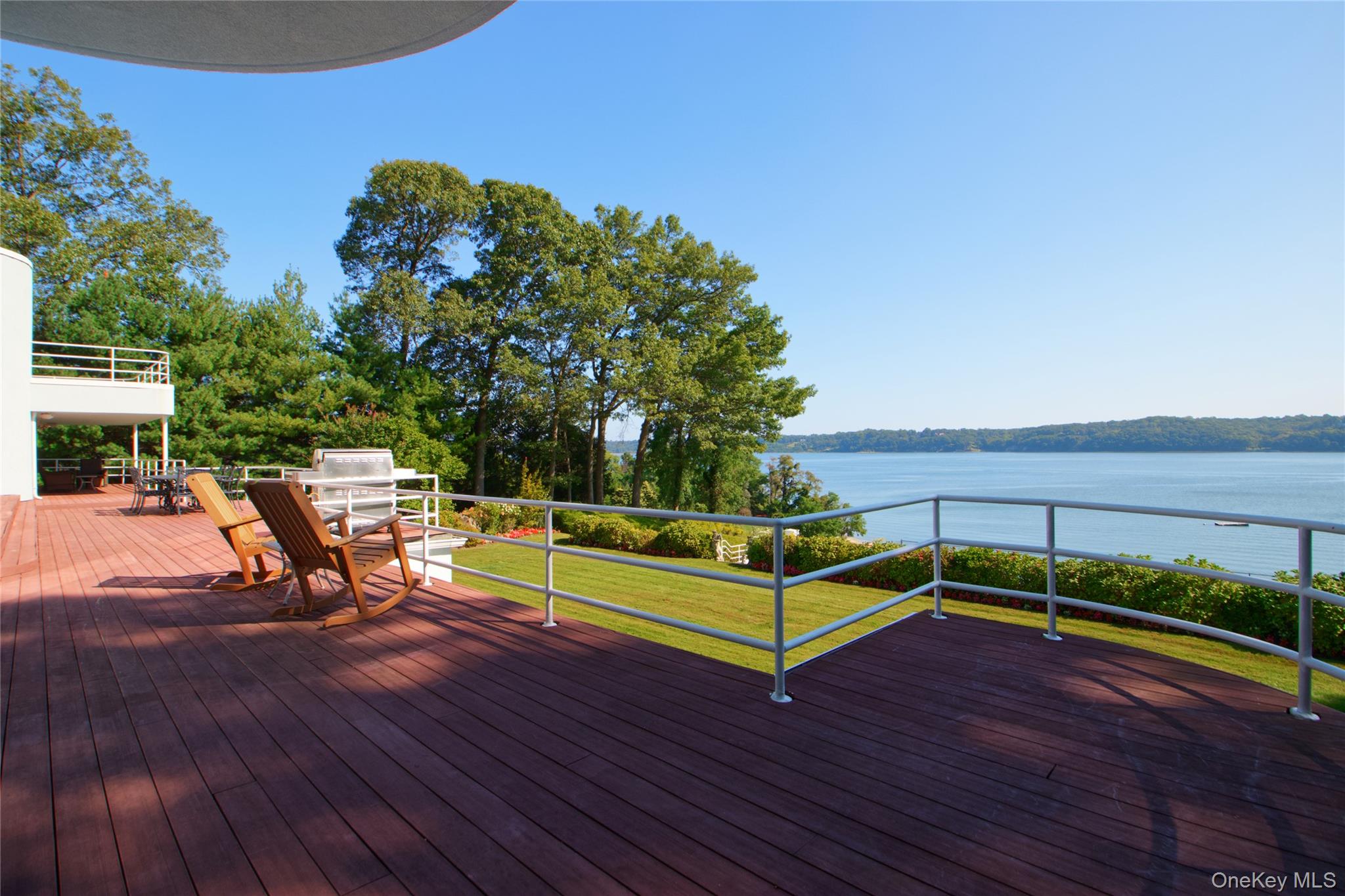 26 Tennis Court Road, Oyster Bay, NY 11771