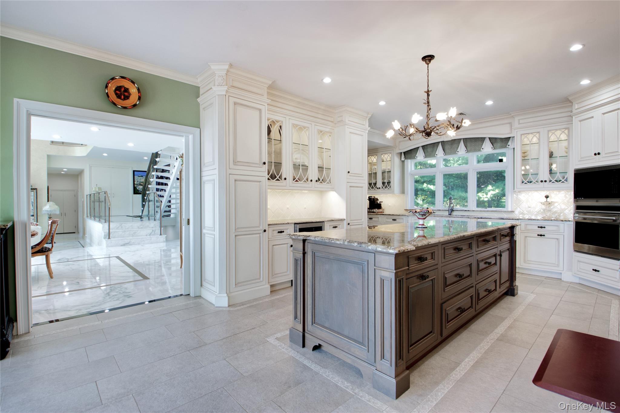 26 Tennis Court Road, Oyster Bay, NY 11771